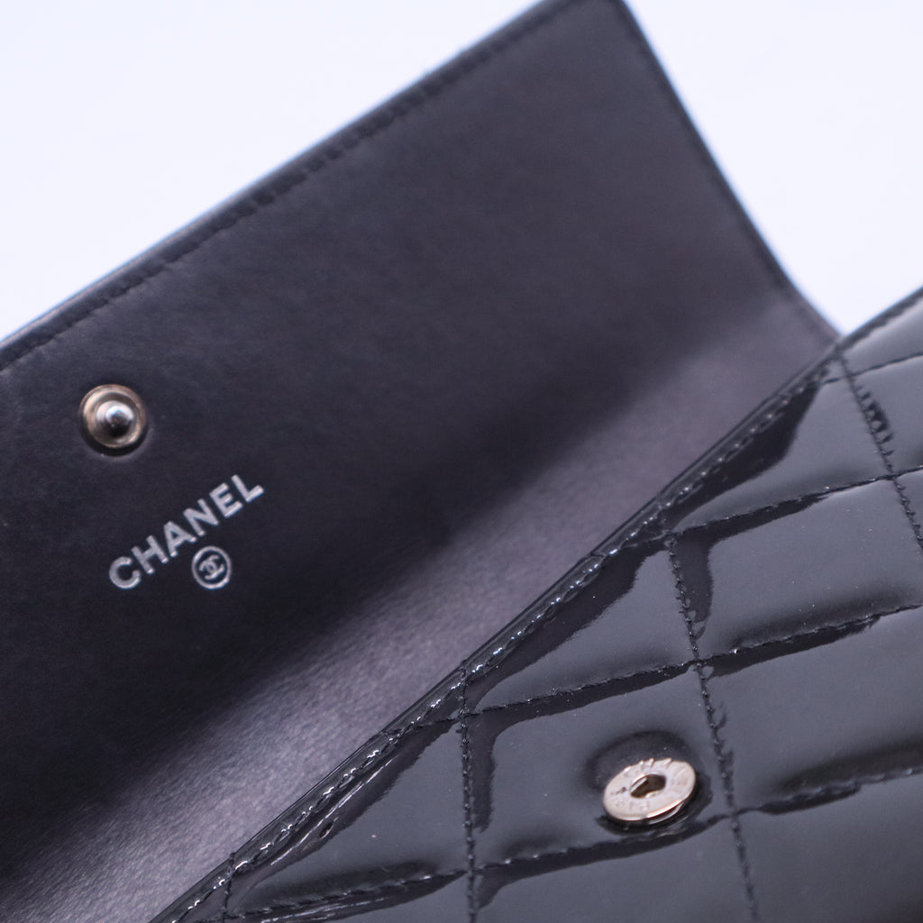 Chanel CC Brilliant Flap Wallet Quilted Patent Long B20935