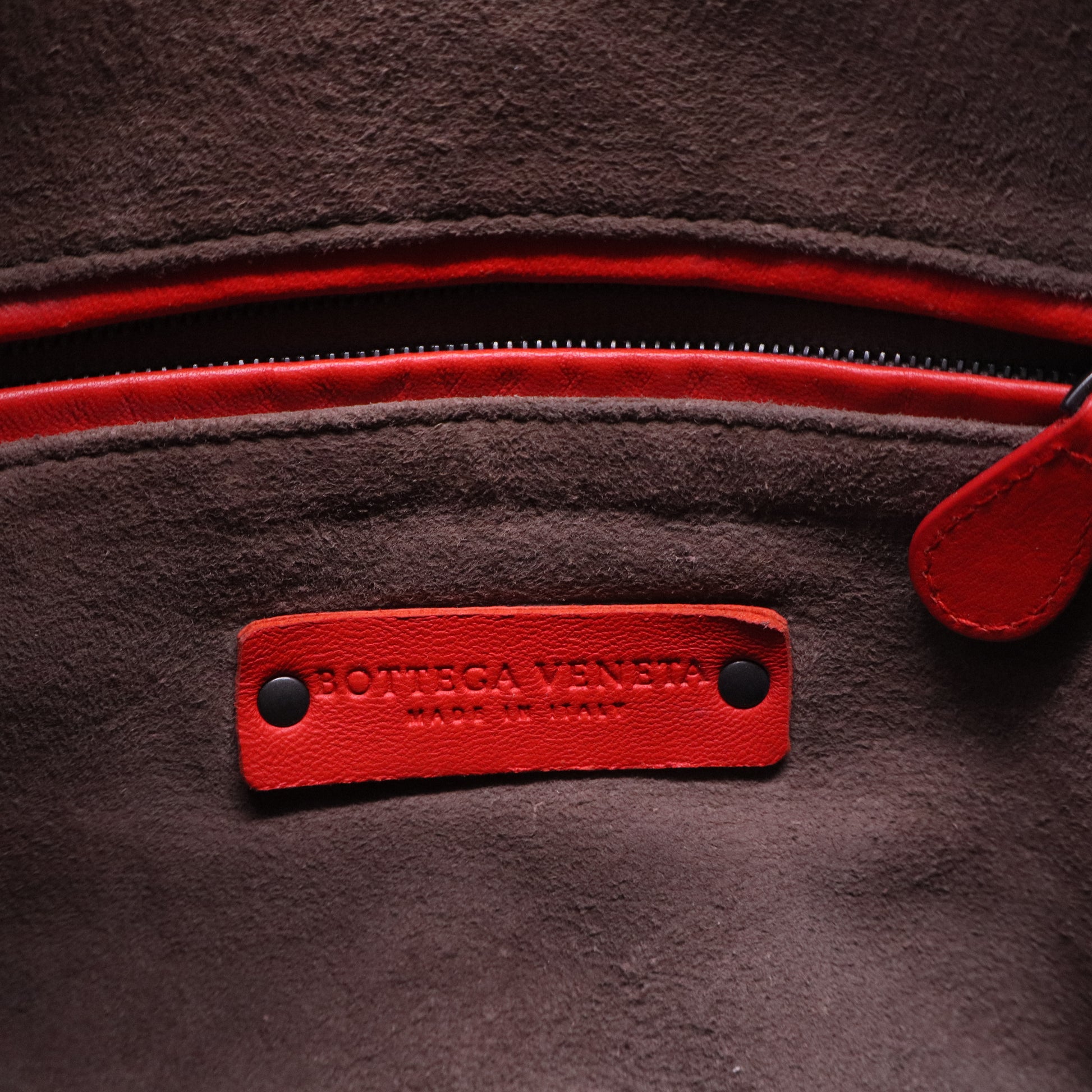 Leather Shoulder Bag B20731