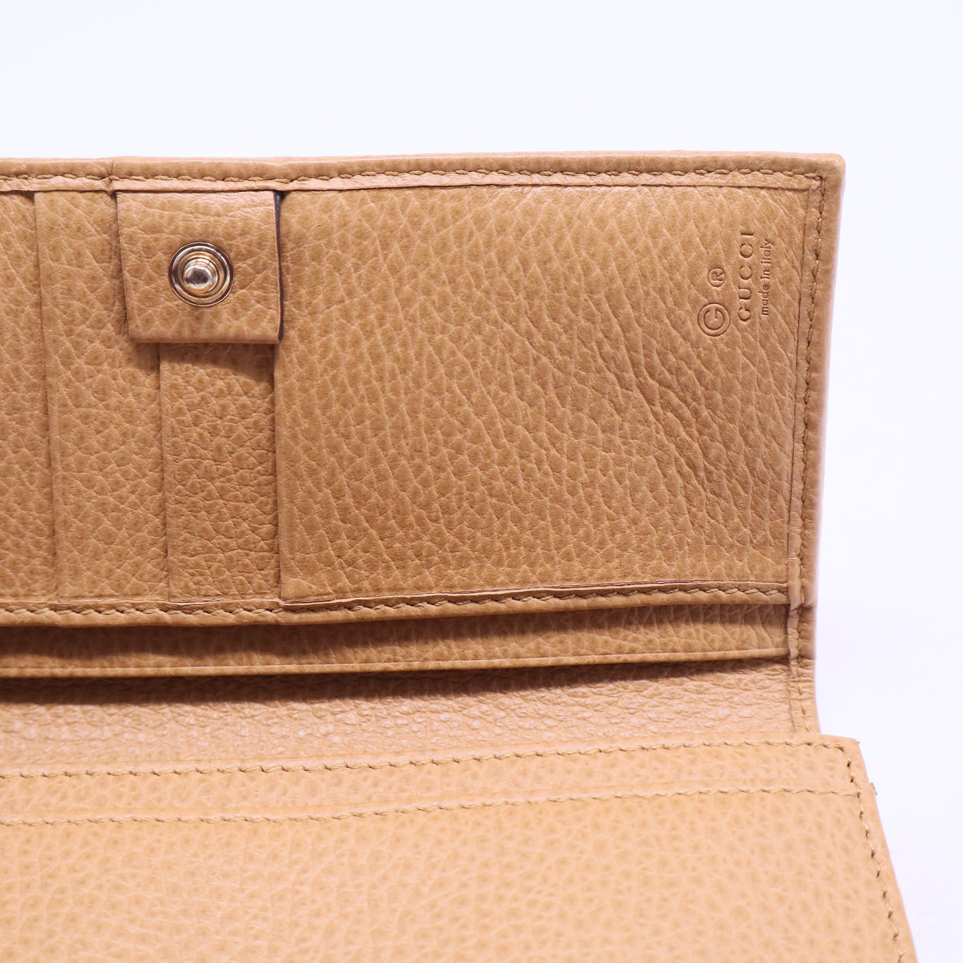 LEATHER CONTINENTAL WALLET W20453