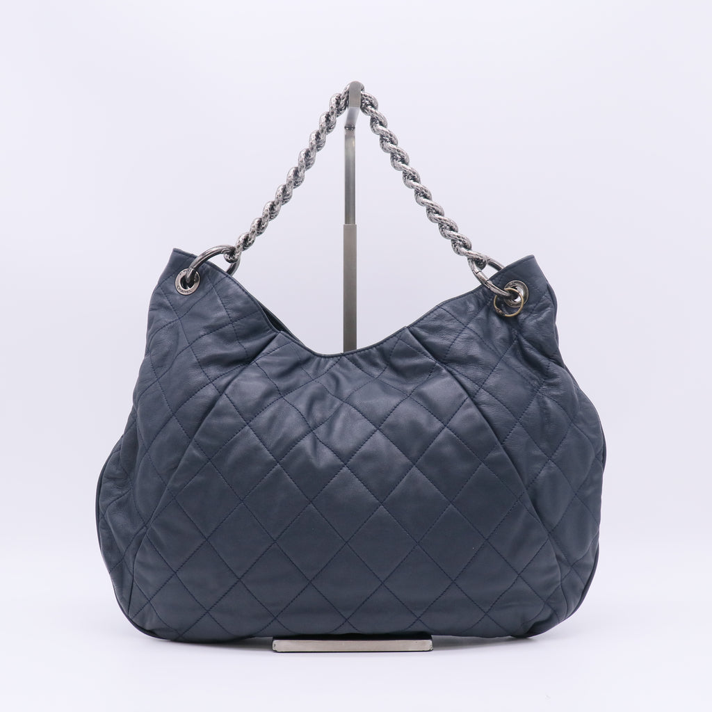 Chanel Calfskin Quilted Coco Pleats Hobo Bag B23650