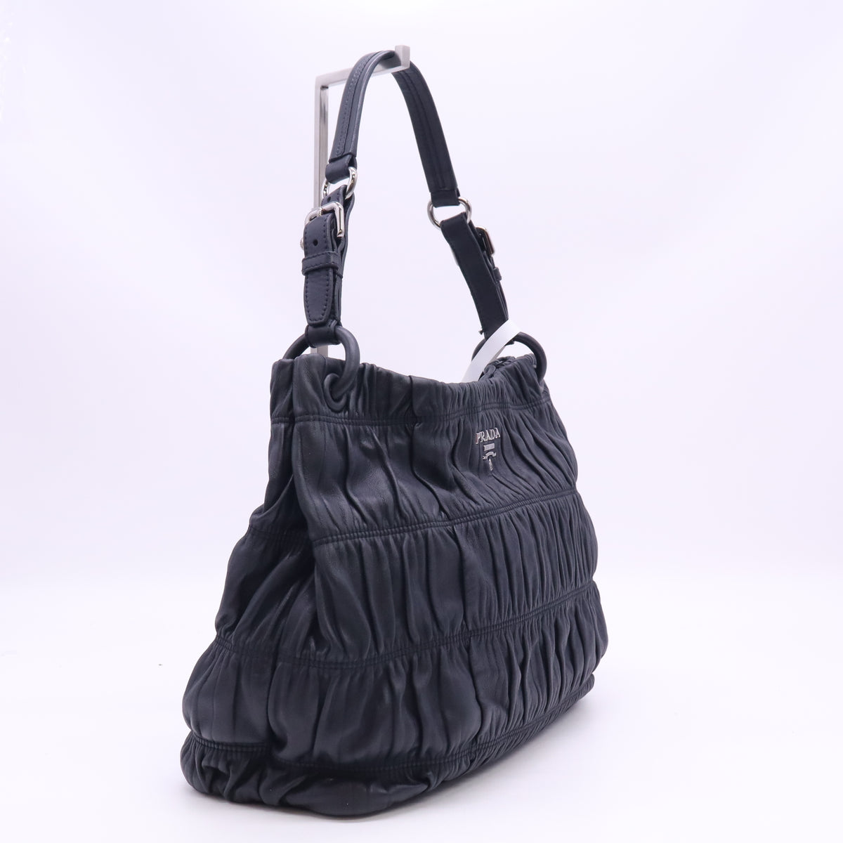 Gaufre Hobo Nappa Leather Medium B24464
