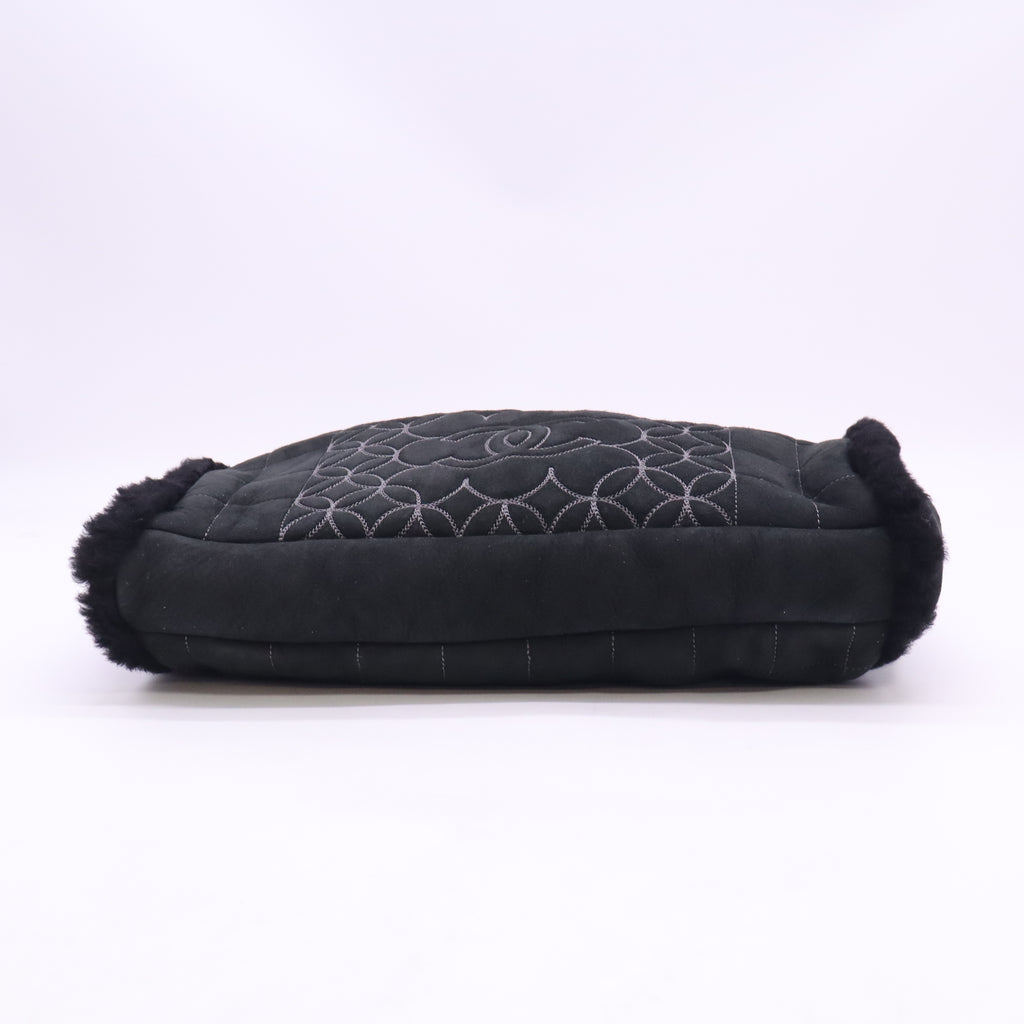 Chanel Square Stitch Chain Tote Quilted Shearling B24685