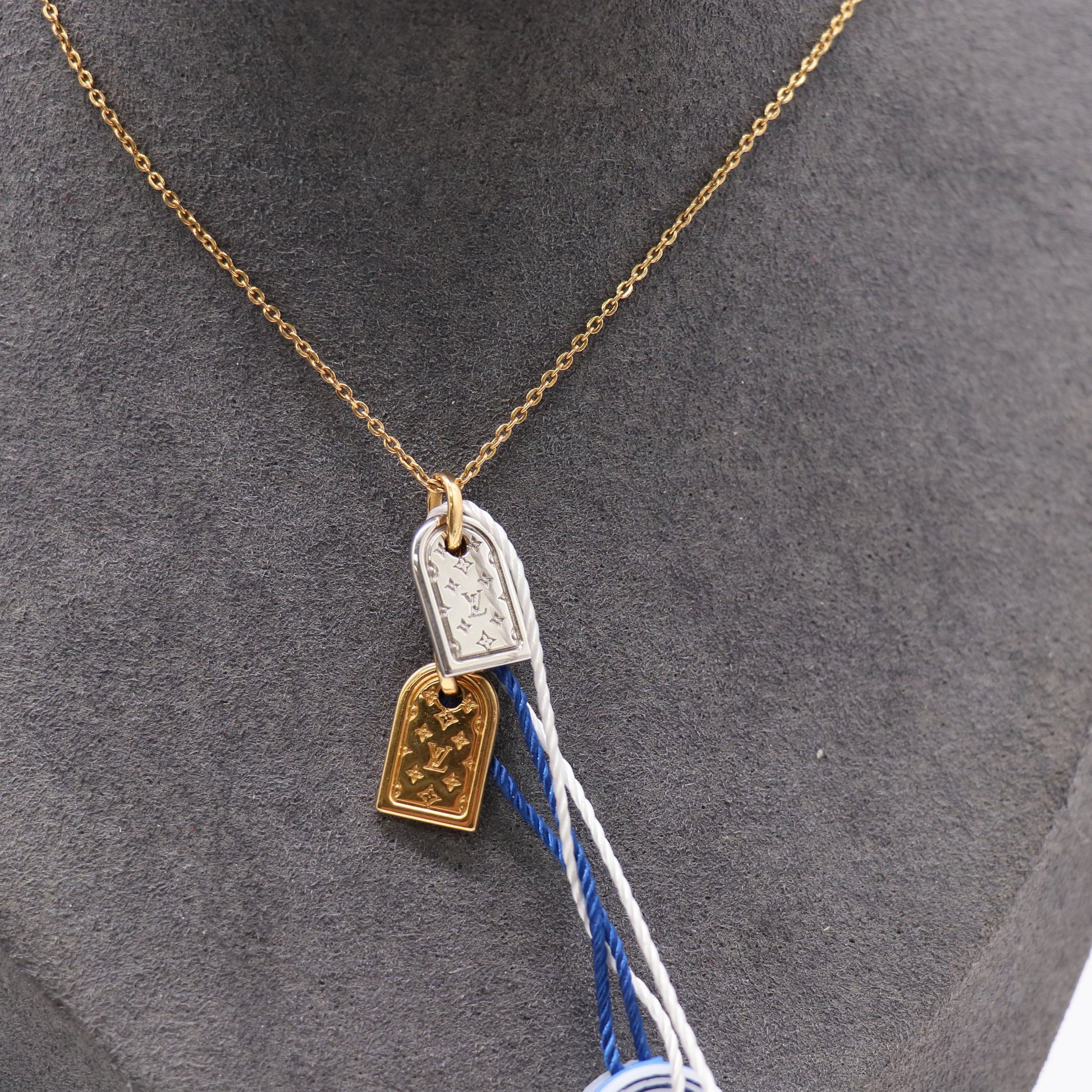 Louis Vuitton monogram Padent necklace twins LDZ205