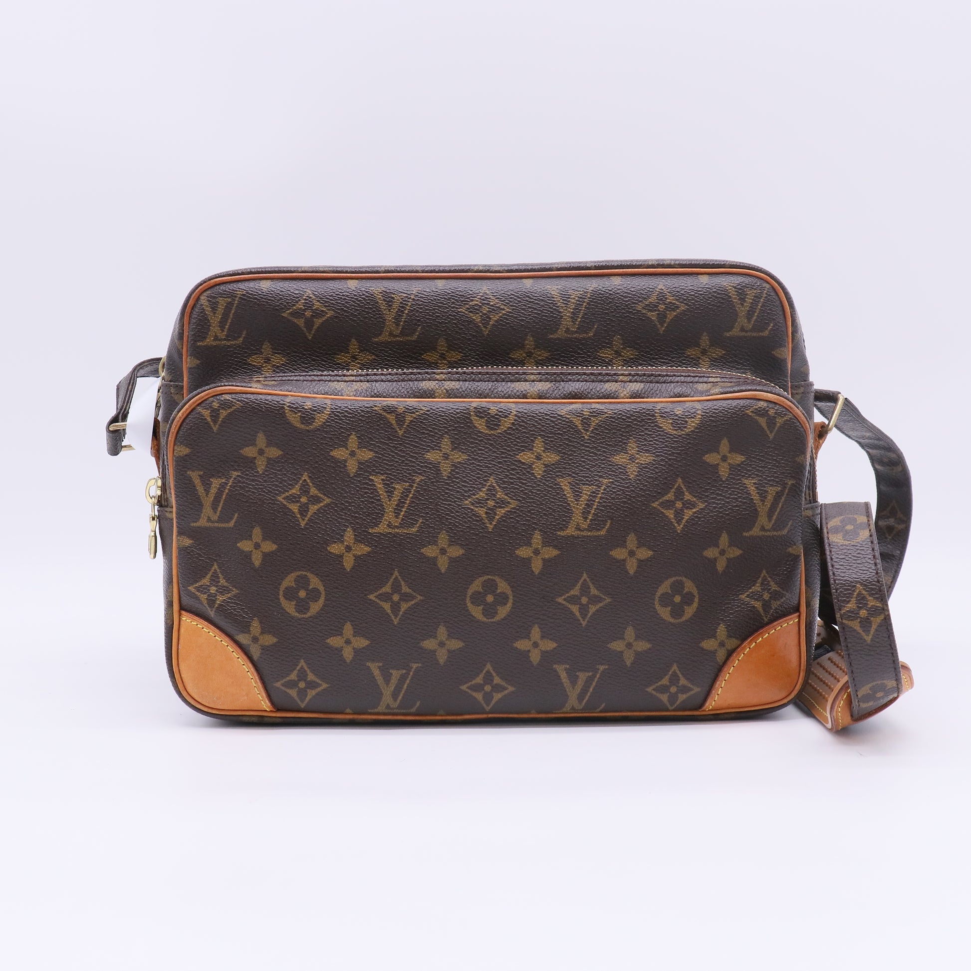 Louis Vuitton Monogram Canvas Nil 28 Messenger Bag B23766