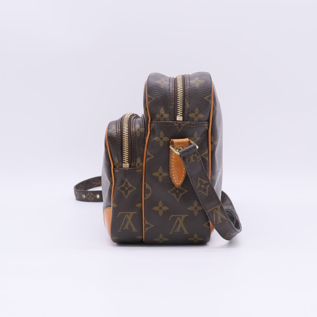 Louis Vuitton Monogram Canvas Nil 28 Messenger Bag B23766
