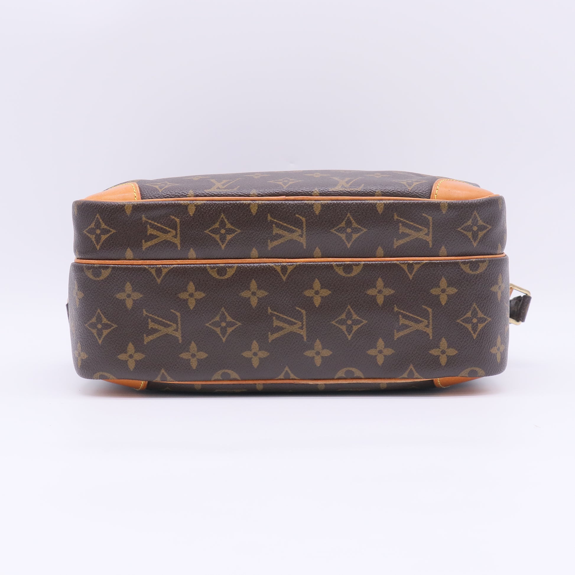 Louis Vuitton Monogram Canvas Nil 28 Messenger Bag B23766