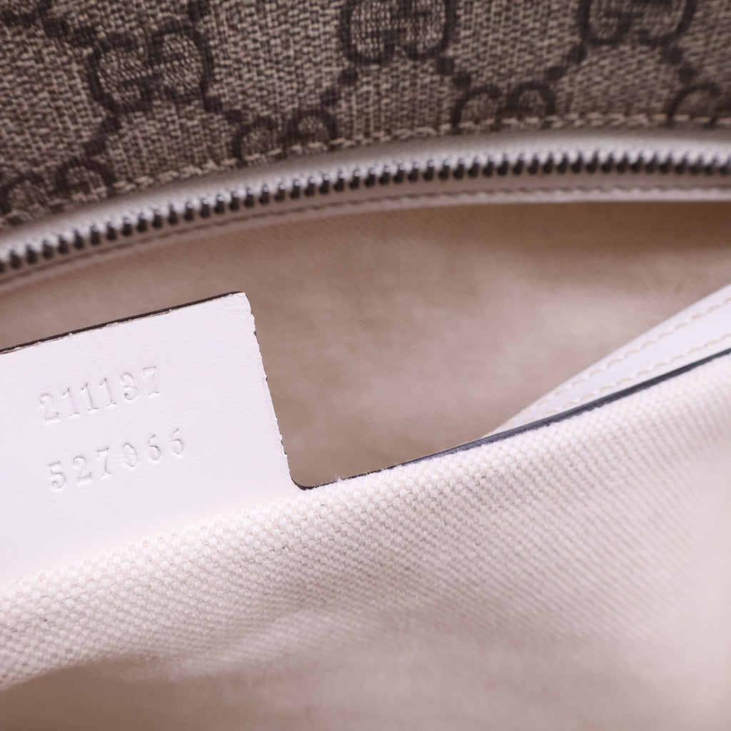 GG Supreme Medium Shopping Tote B20101