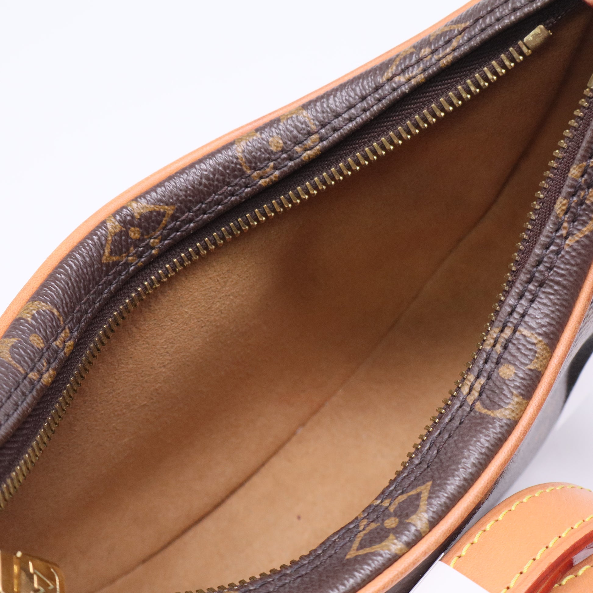 Monogram Canvas Loop Bag TWINS LDJ3327