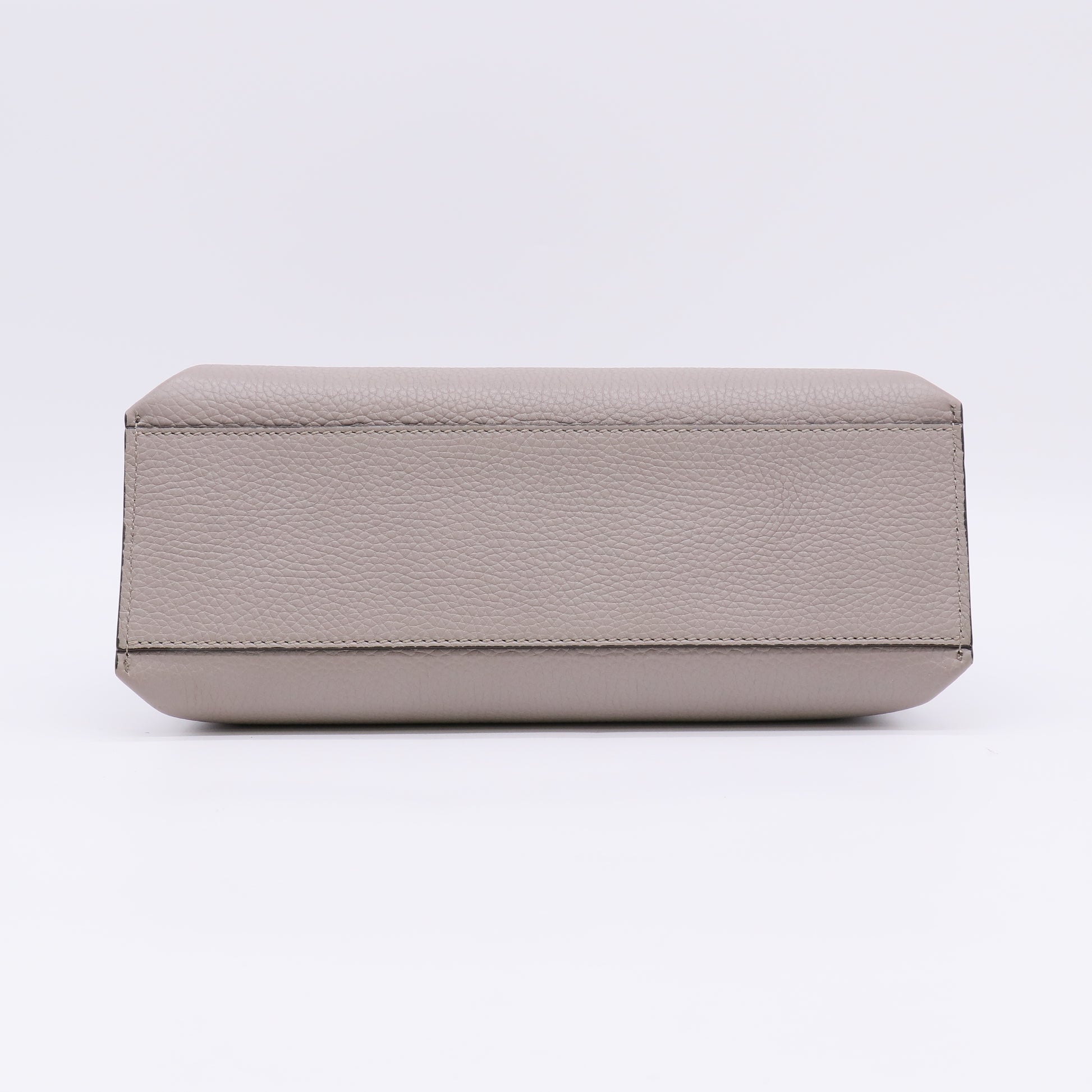 Gucci Bamboo Daily Top Handle Bag in Grey Grained Leather B23047