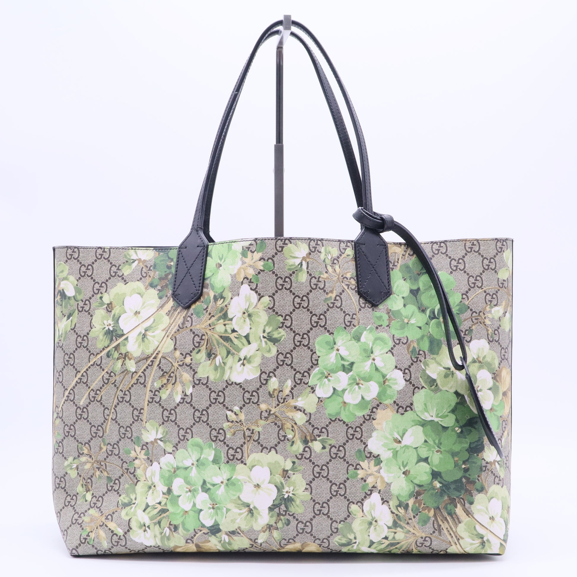GG Blooms Floral Tote B12345