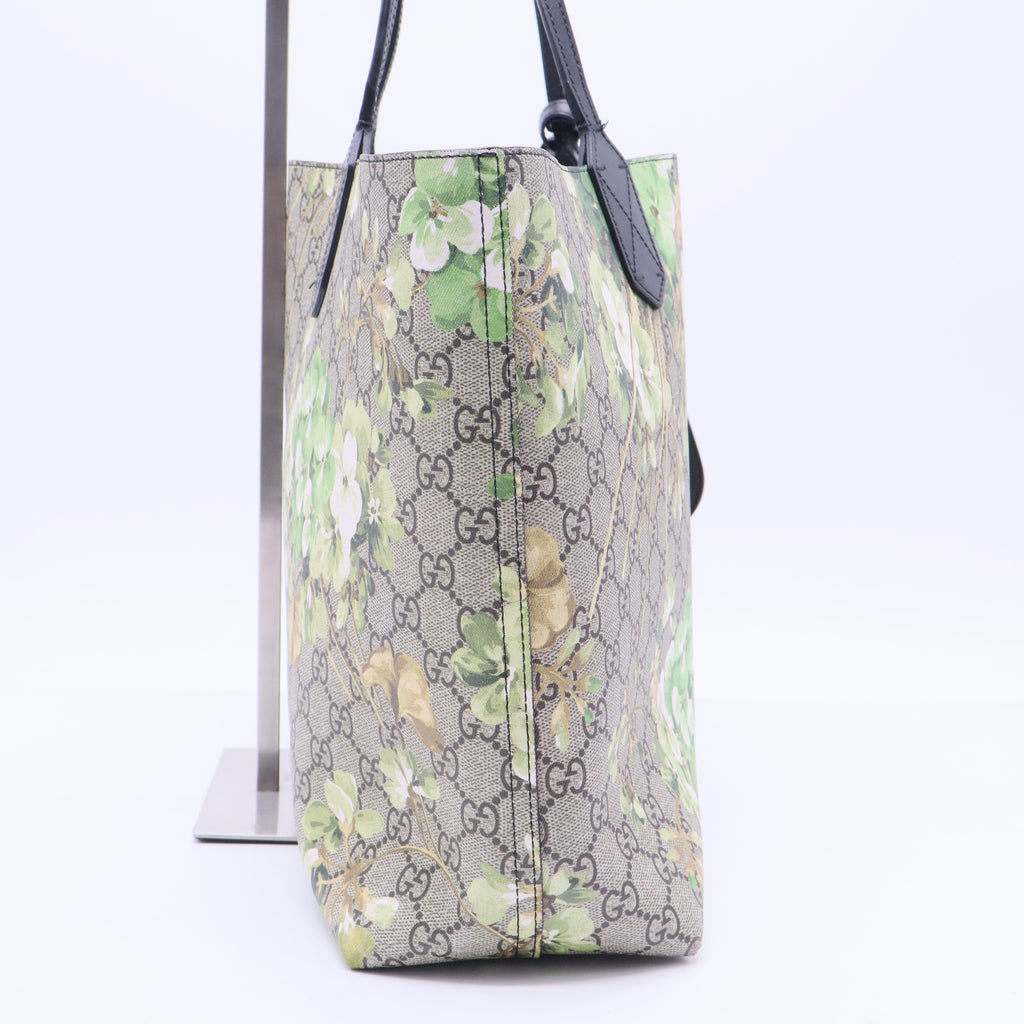 GG Blooms Floral Tote B12345