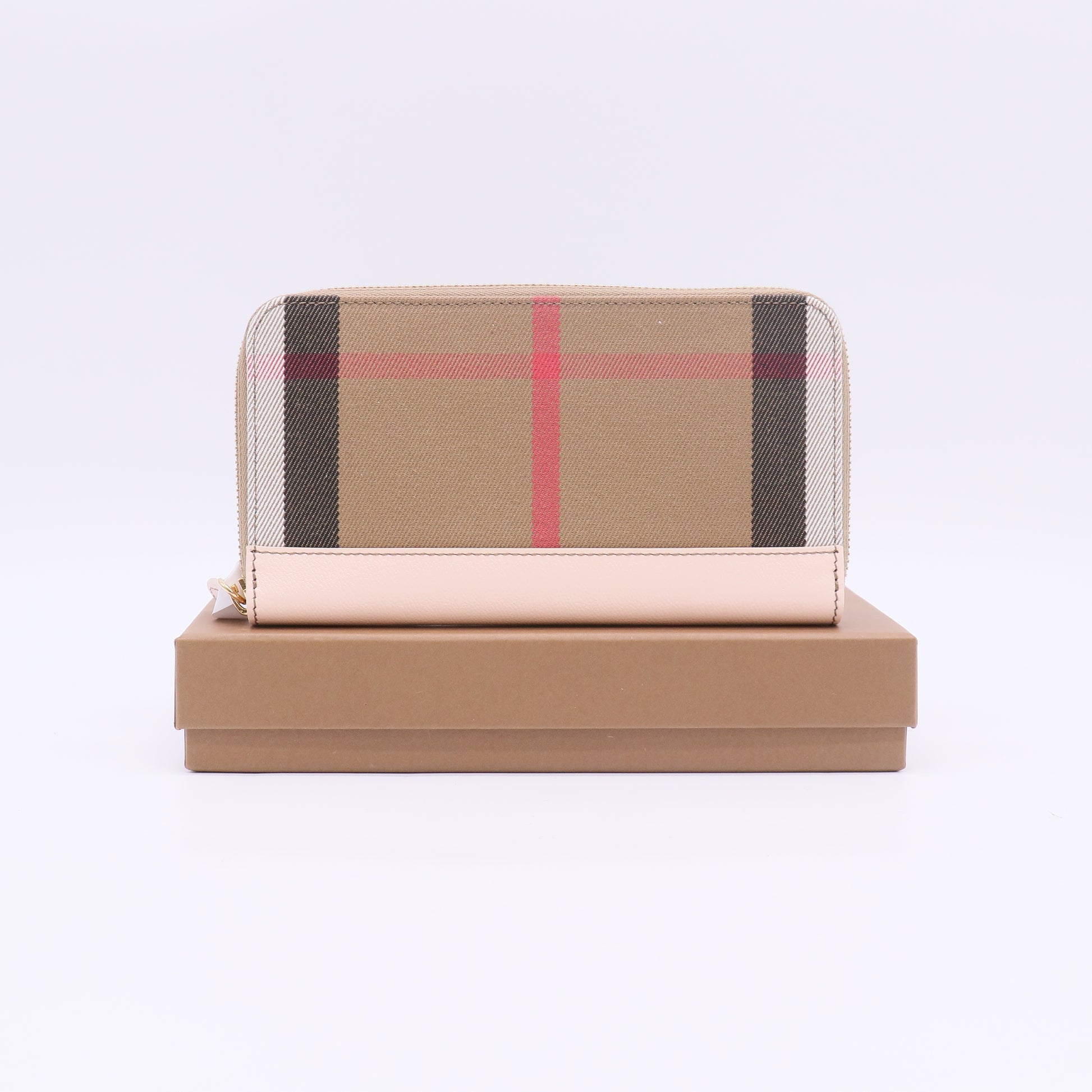 Burberry Vintage Check and Leather Zippy Wallet W22925