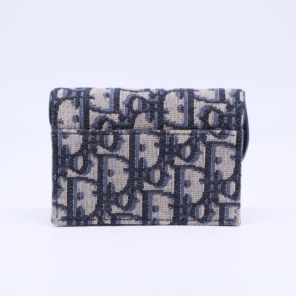 Saddle Flap Card Holder W20613