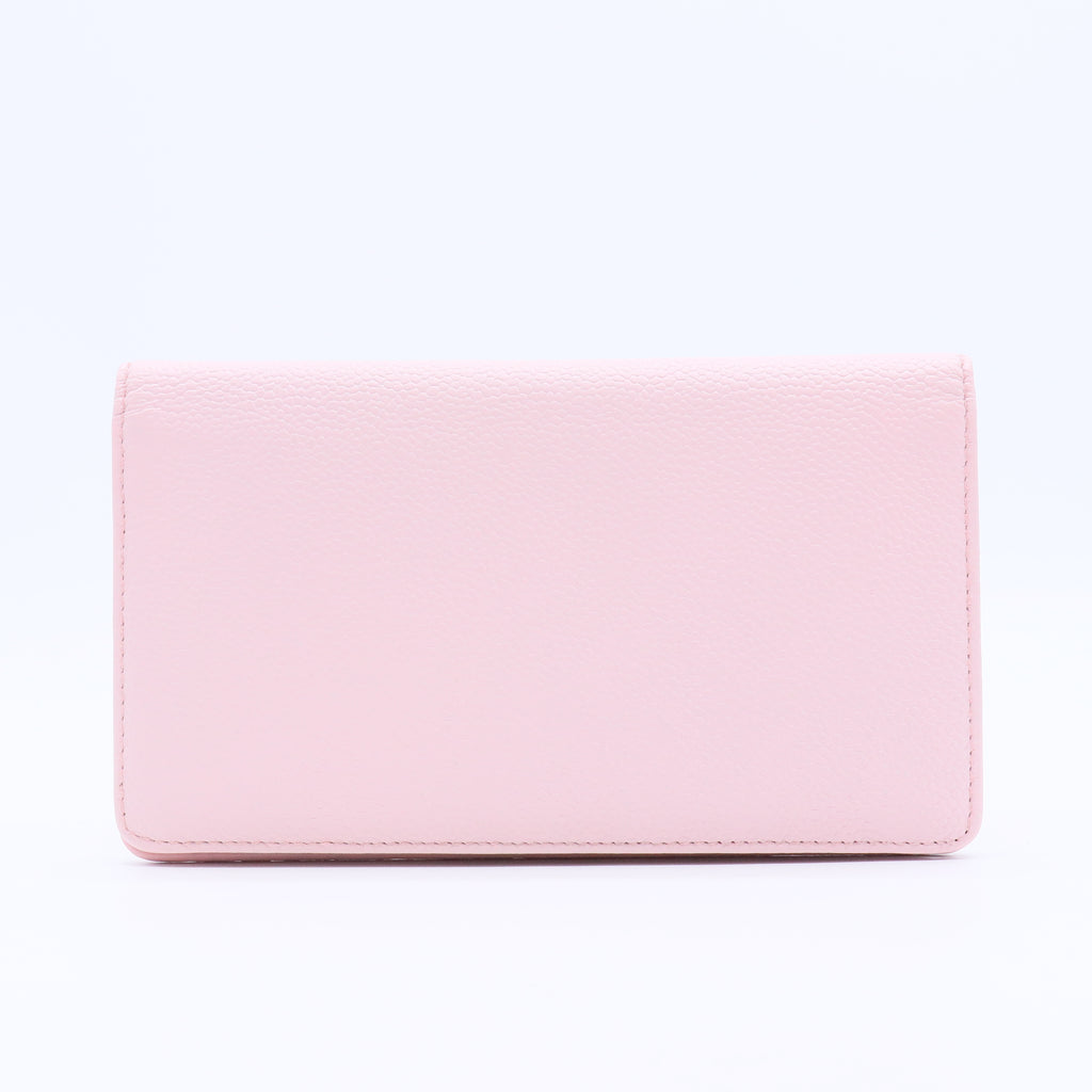 Quilted Caviar Timeless CC Classic Wallet On Chain