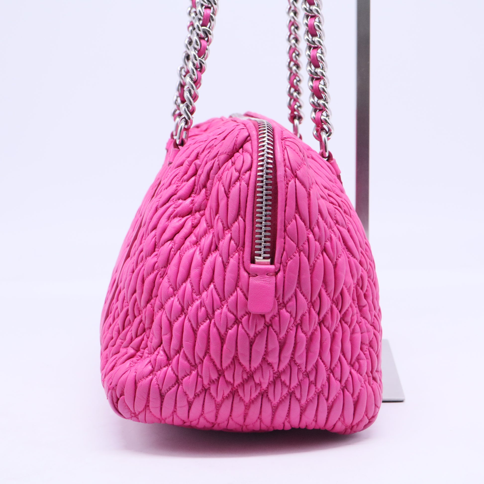 Leather Shoulder Bag   B20452