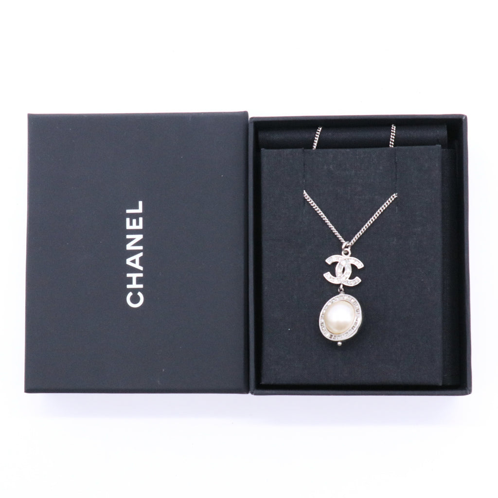 Chanel Rhinestone Pearl Necklace twins