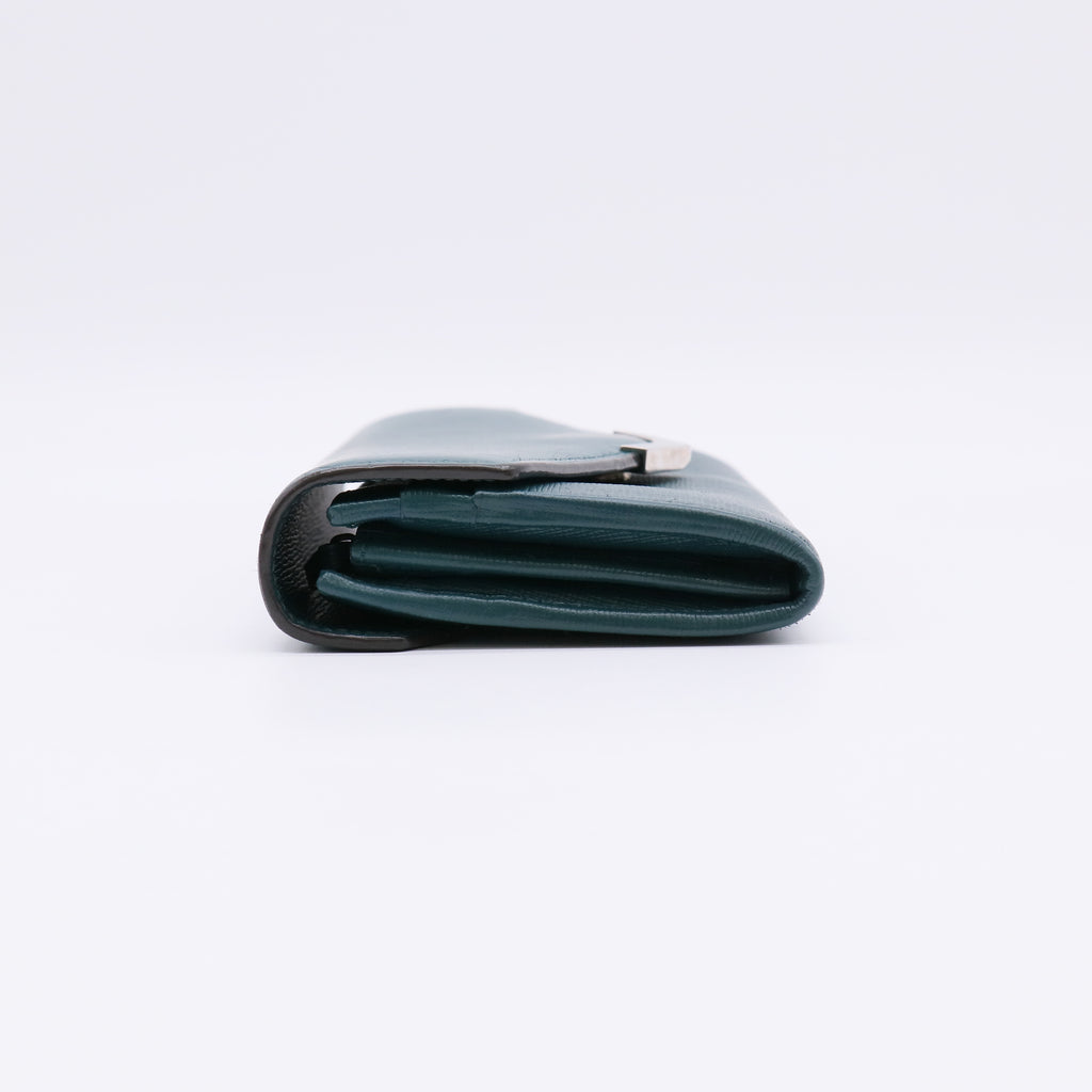 Fendi 2Jours Continental Flap Wallet W22288