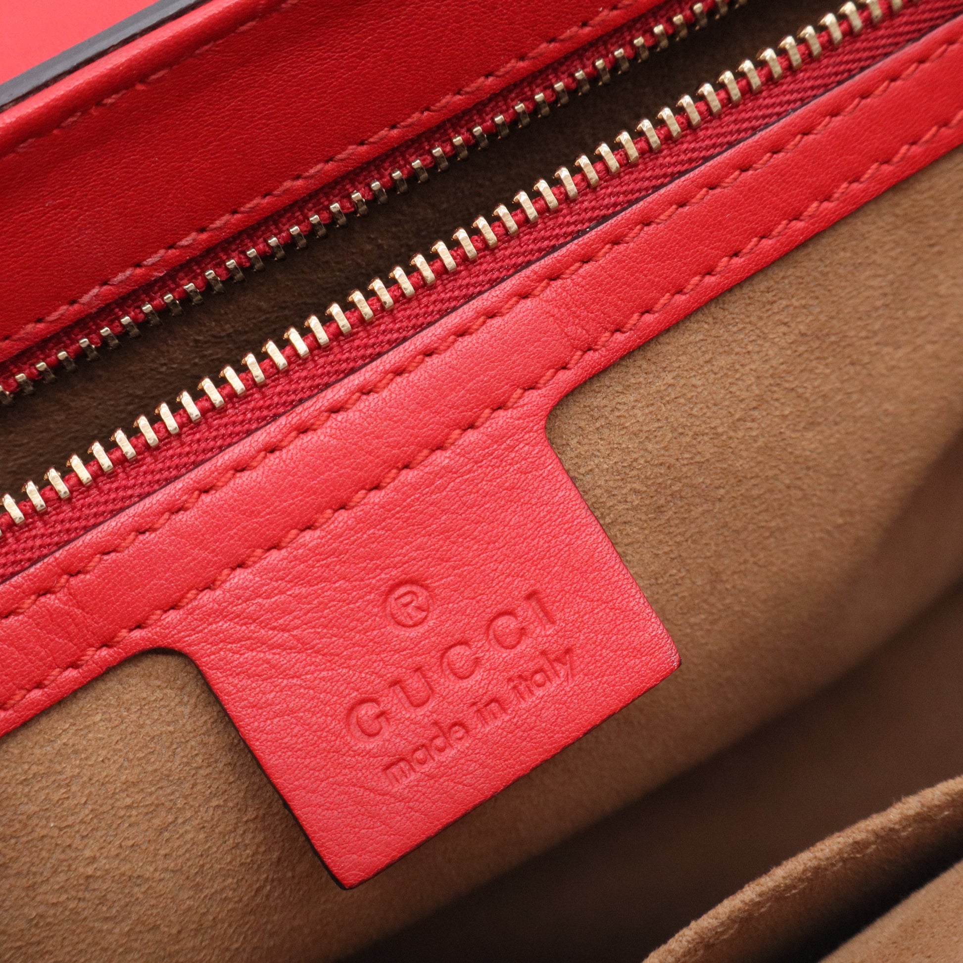 Red GG Supreme Coated Canvas Padlock Medium Shoulder Bag