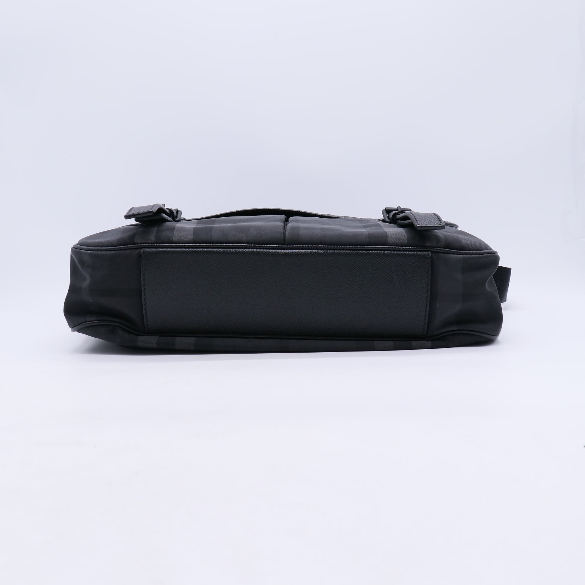 Smoke Check Messenger Bag B20463