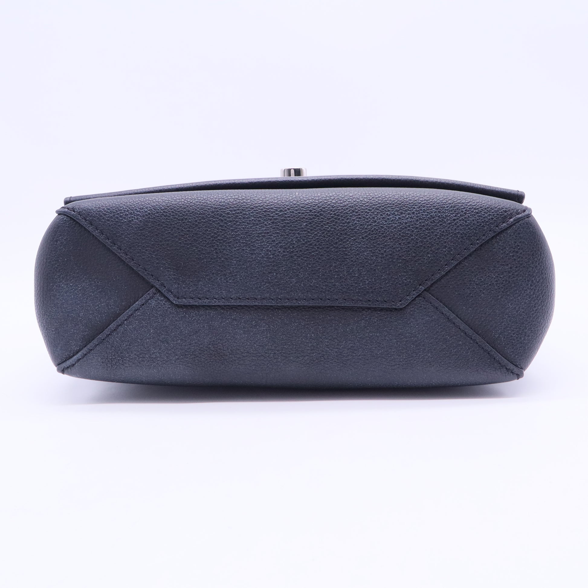 Louis Vuitton Lockme II Handbag Leather BB Twins LDJ2625