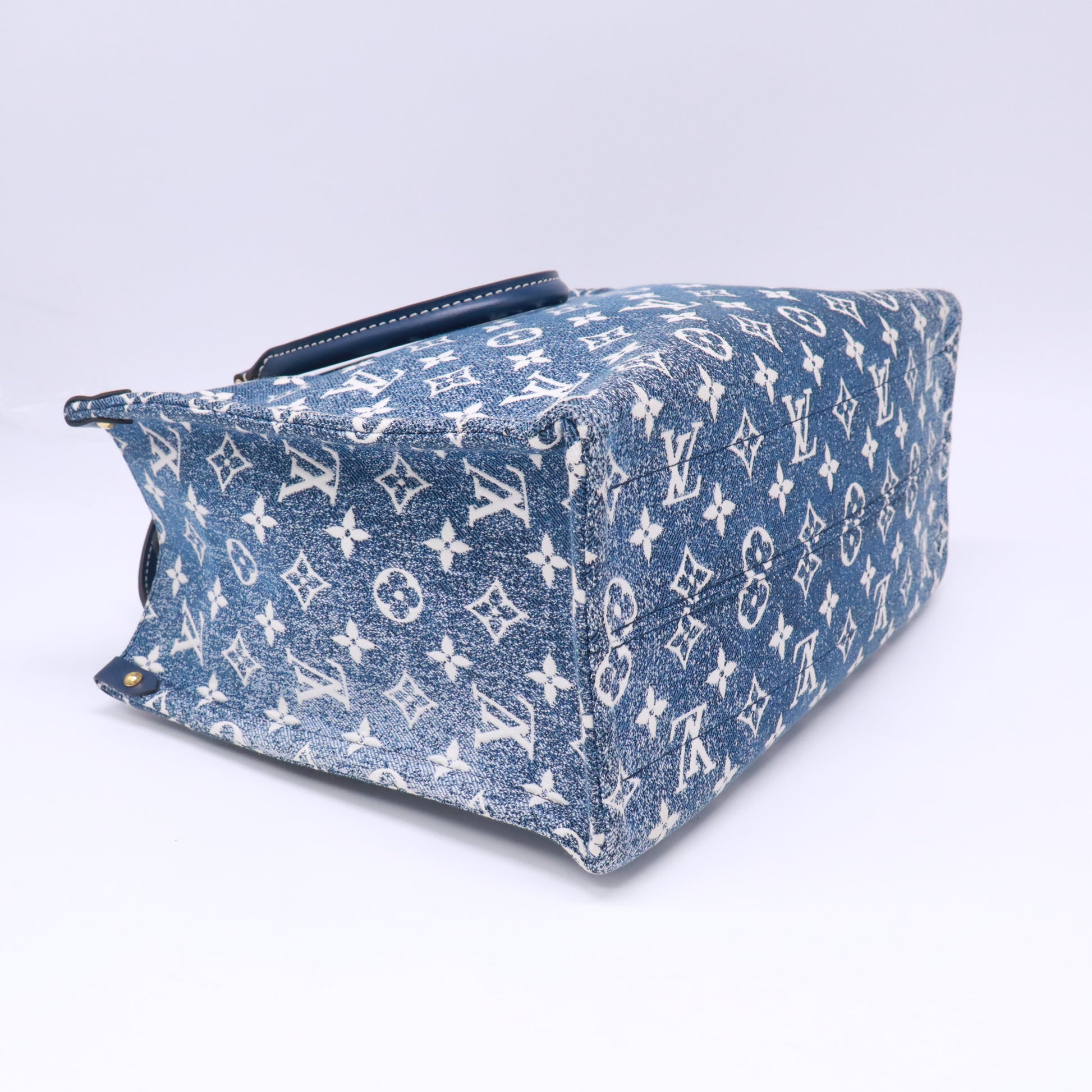 Louis Vuitton Monogram Jacquard Denim OnTheGo MM tote bag Twins LDJ5325