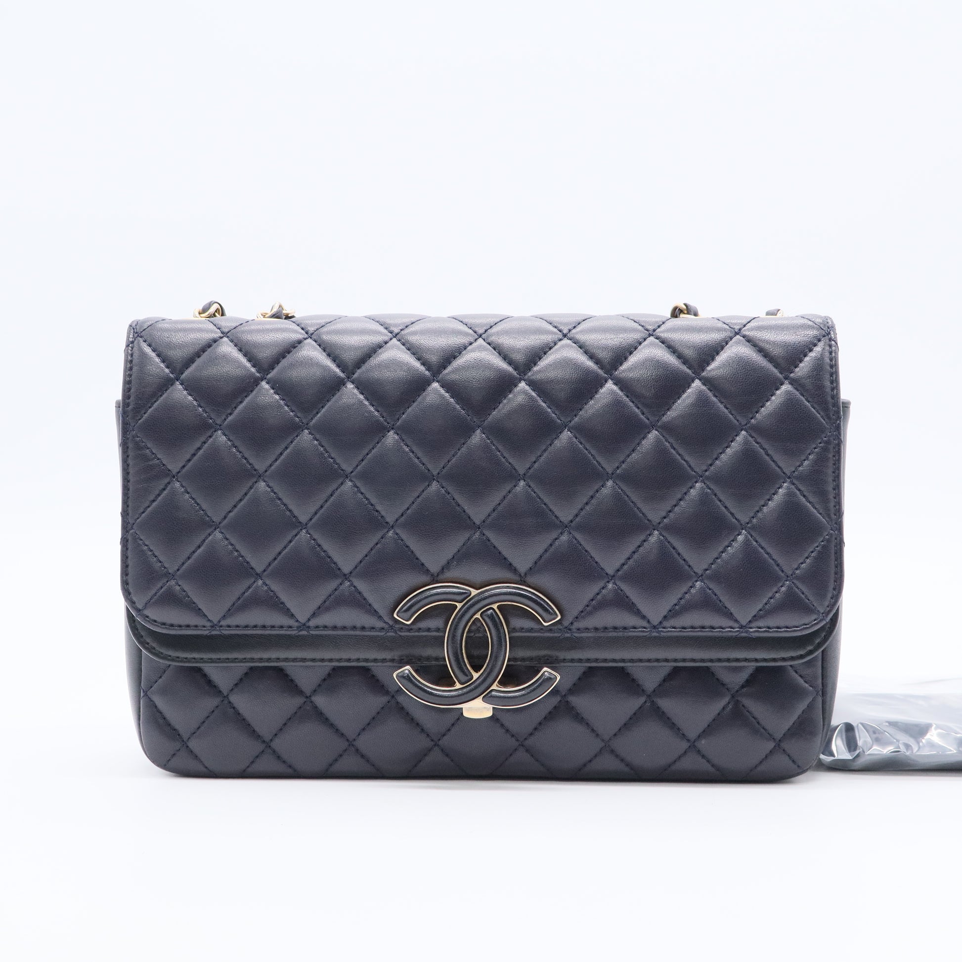 Black Quilted Lambskin Leather Paris-New York Medium CC Chic Bag TWINS LDJ3412