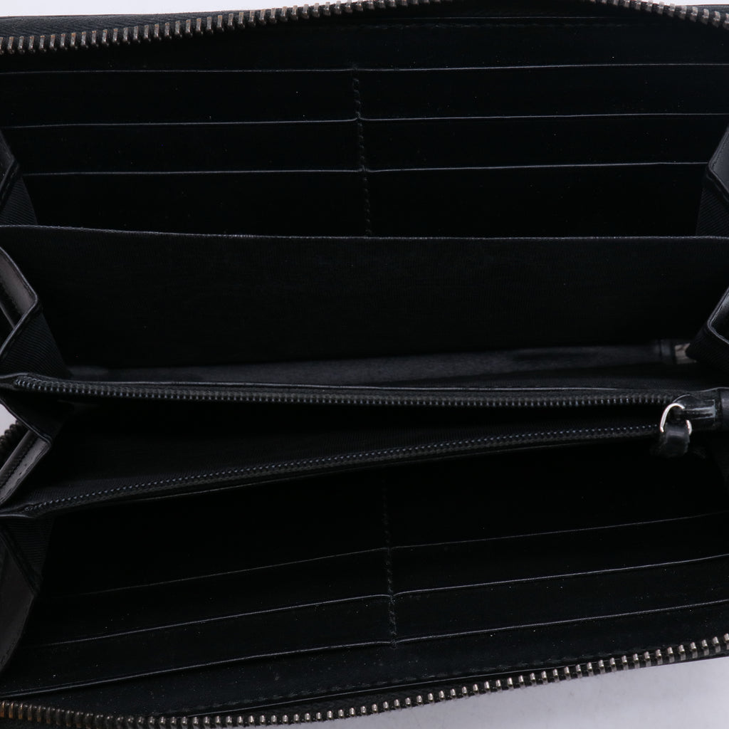 Gucci Signature Leather Zip Around Wallet W21220