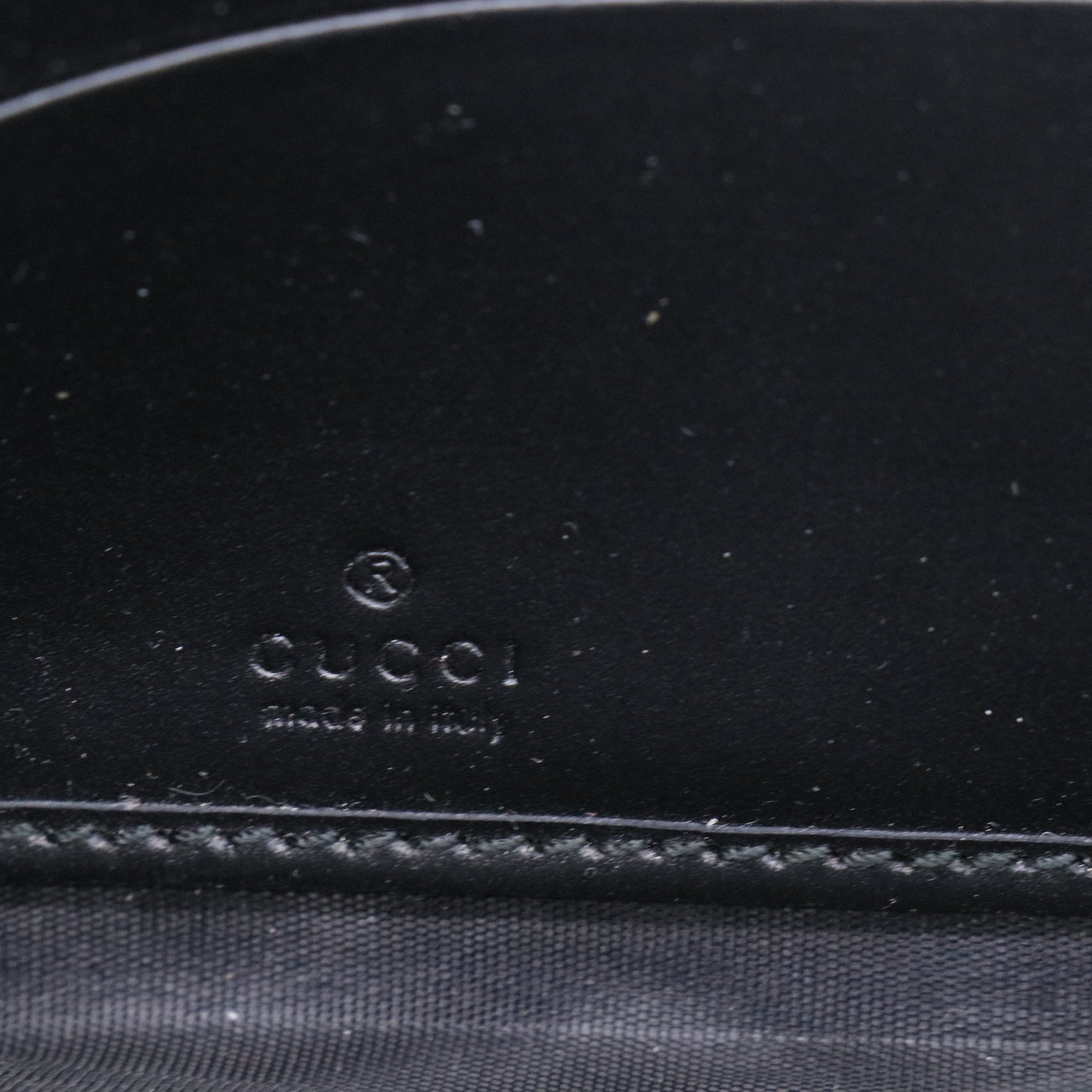 Gucci Signature Leather Zip Around Wallet W21220