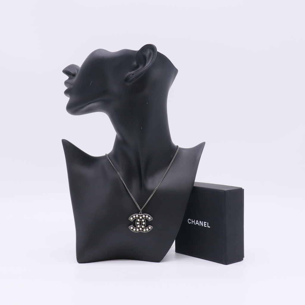 CC Pendant Necklace Silver W22890
