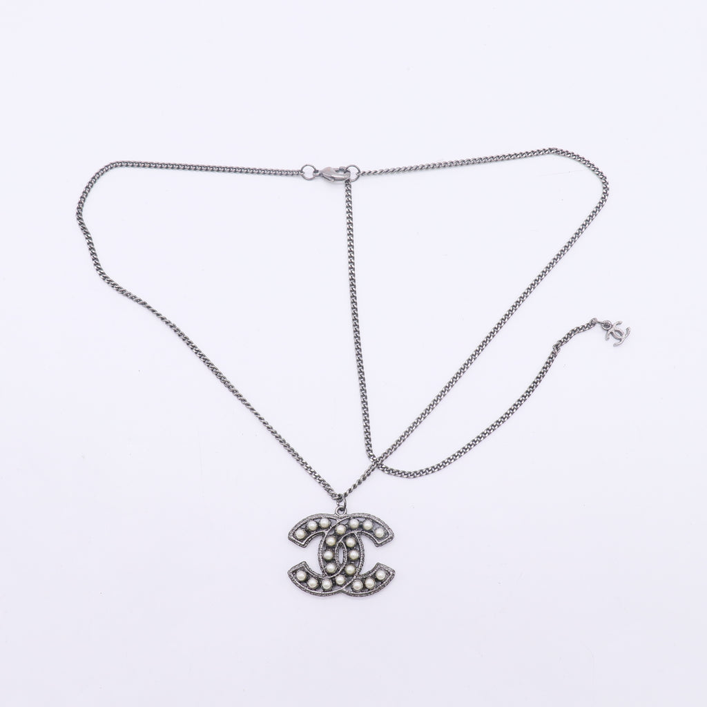 CC Pendant Necklace Silver W22890