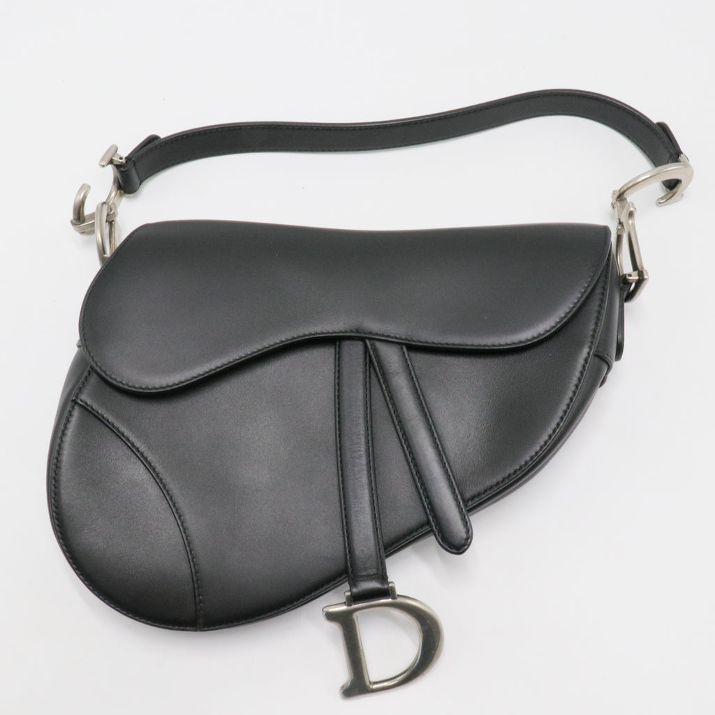 Ultra Matte Saddle Handbag Leather Medium