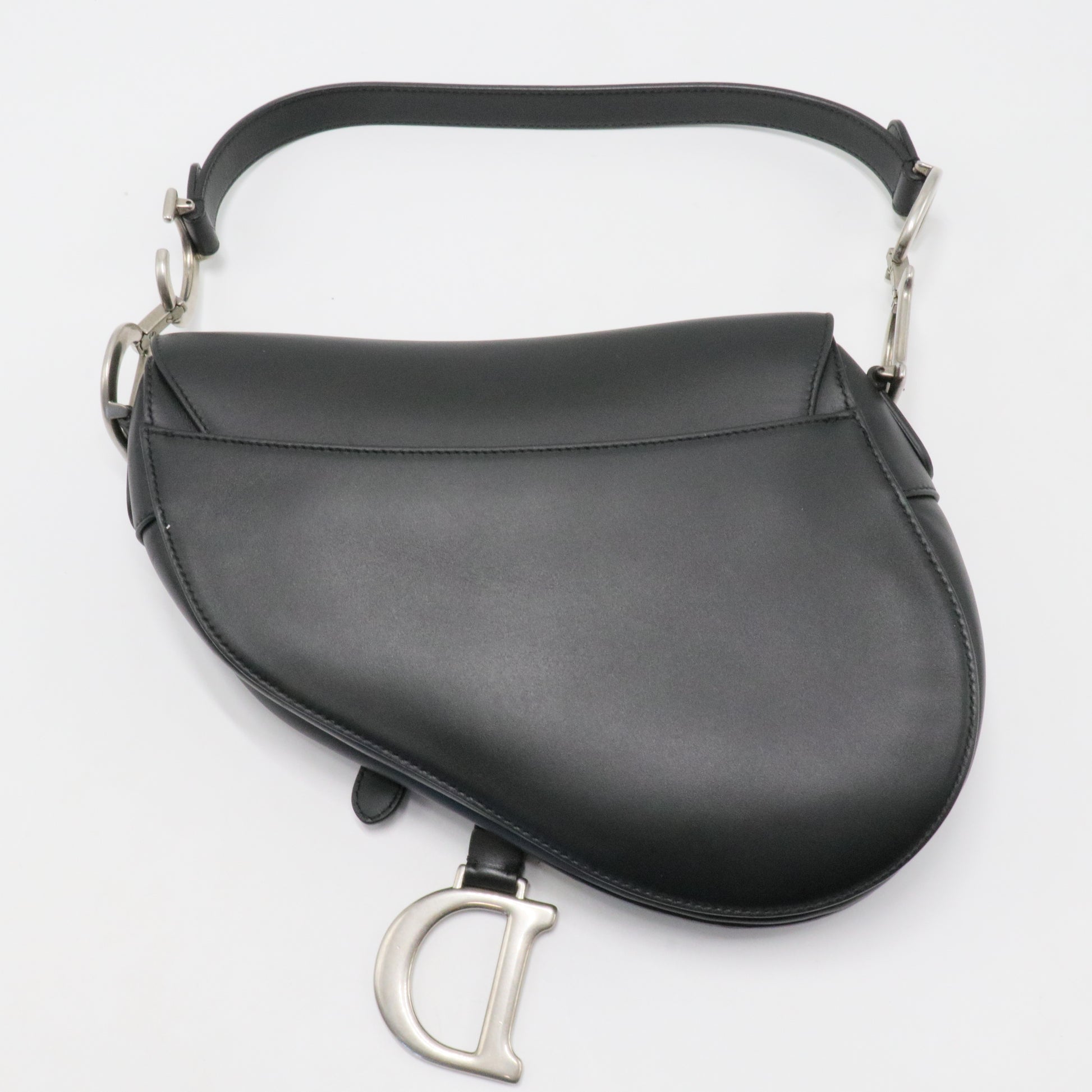 Ultra Matte Saddle Handbag Leather Medium