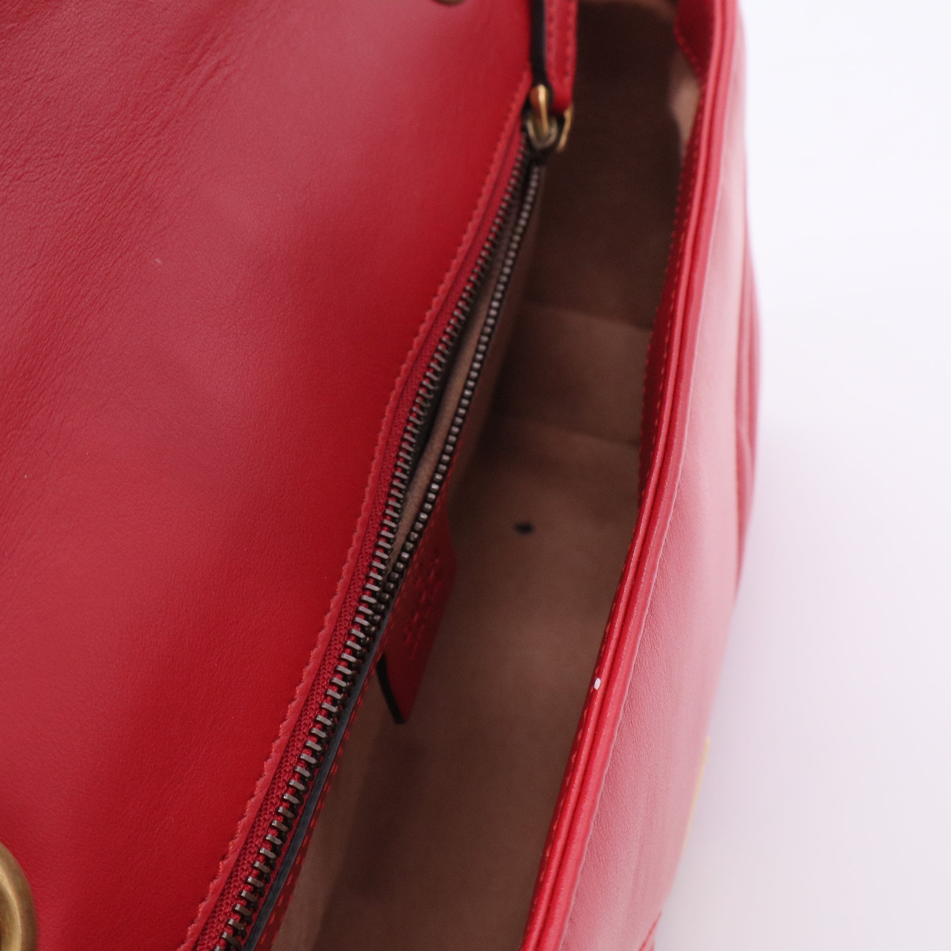 Calfskin Matelasse Small GG Marmont Shoulder Bag Hibiscus Red twins  LDJ3425