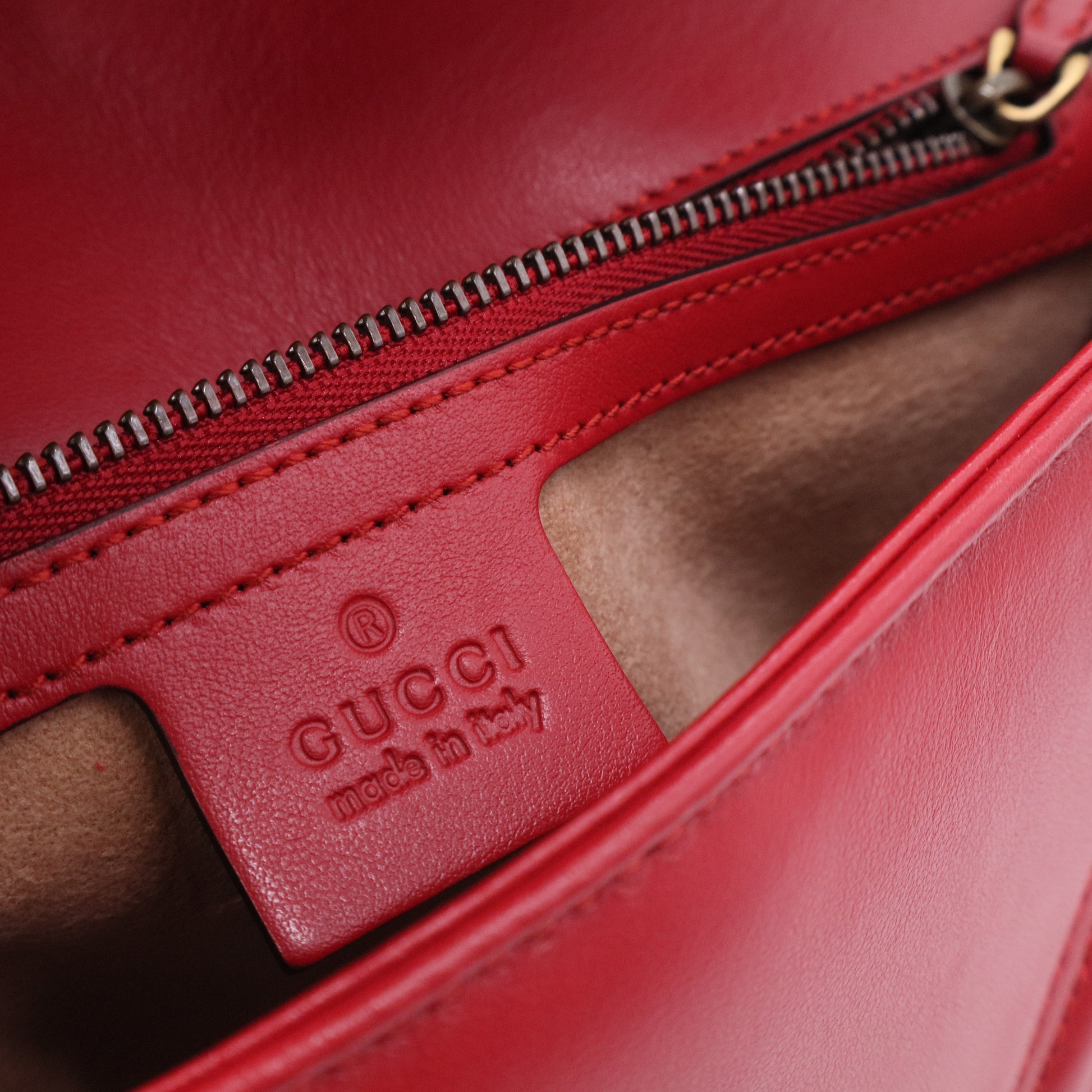 Calfskin Matelasse Small GG Marmont Shoulder Bag Hibiscus Red twins  LDJ3425