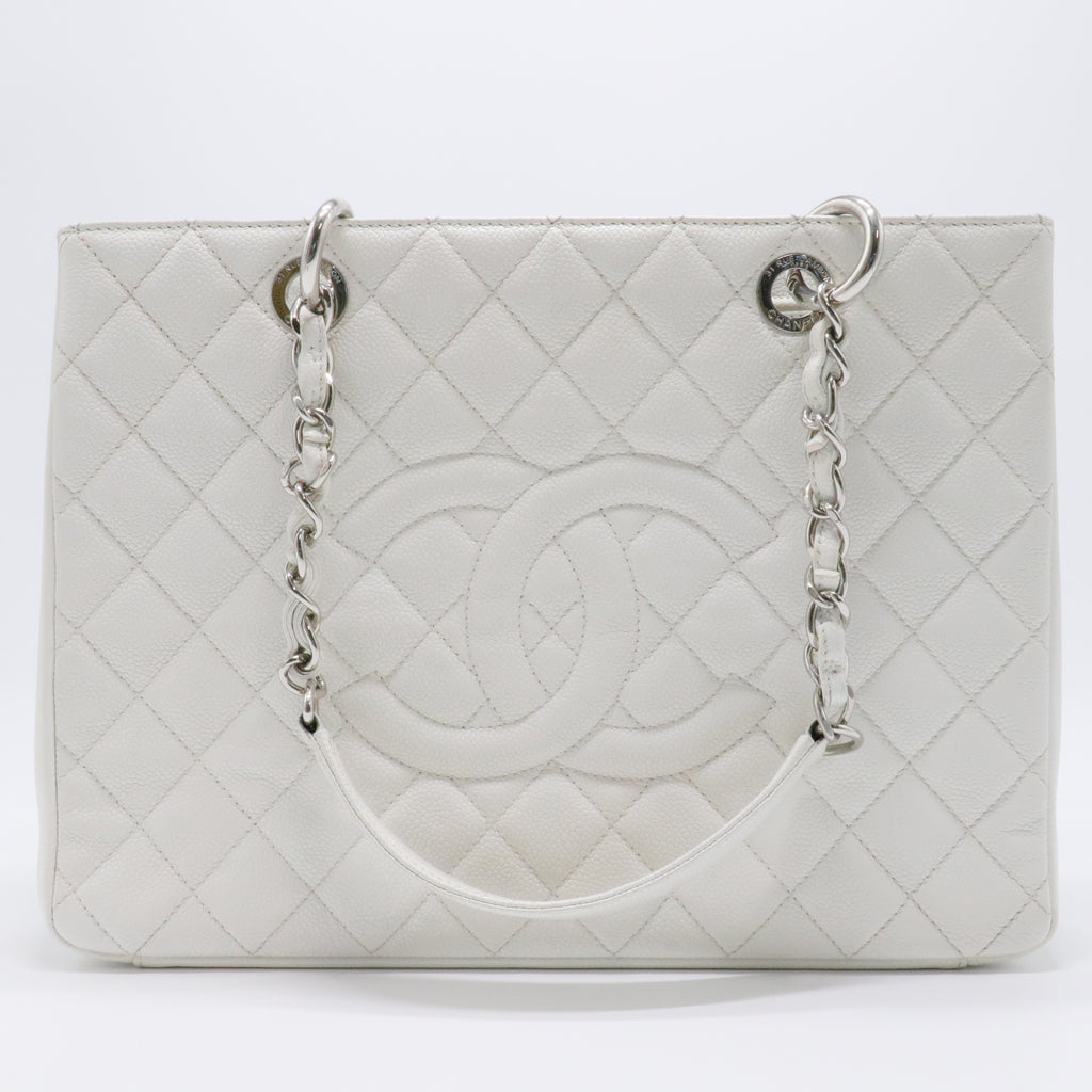 Caviar Quilted Grand Shopping Tote GST White