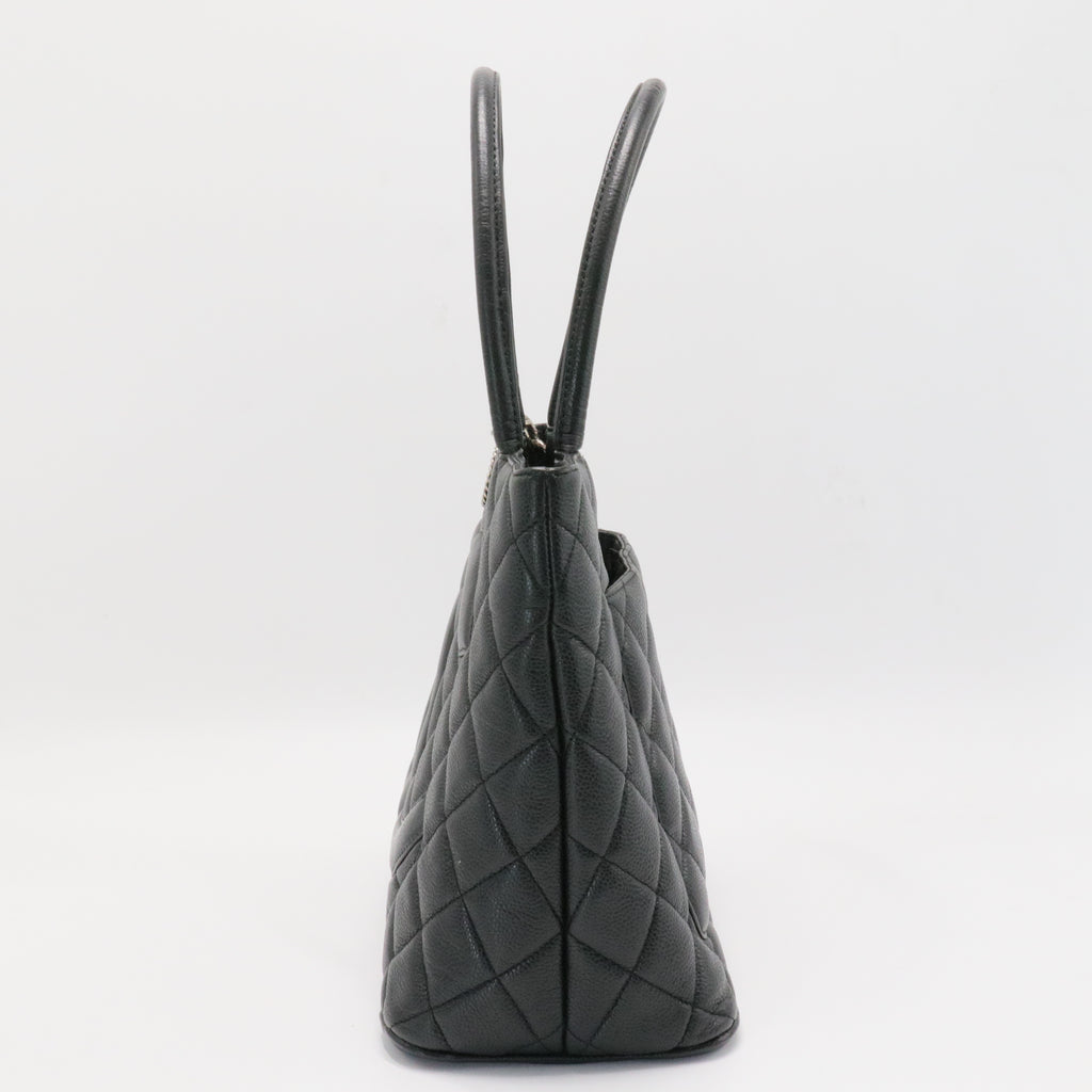 Medallion Tote Quilted Caviar
