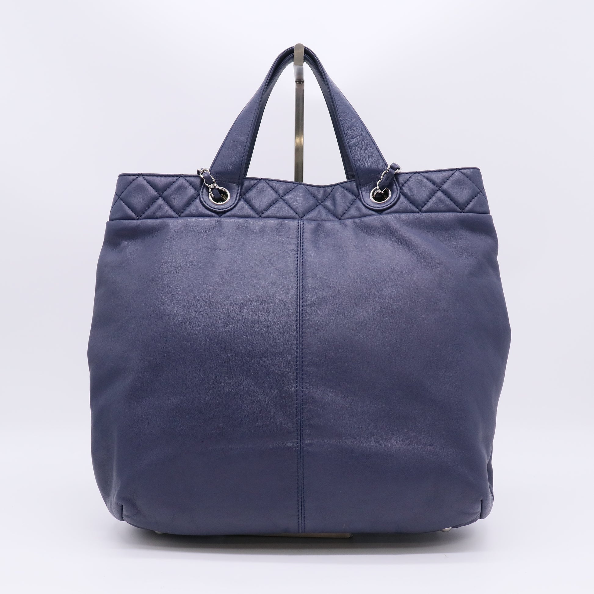 Chanel On The Road Tote B23041
