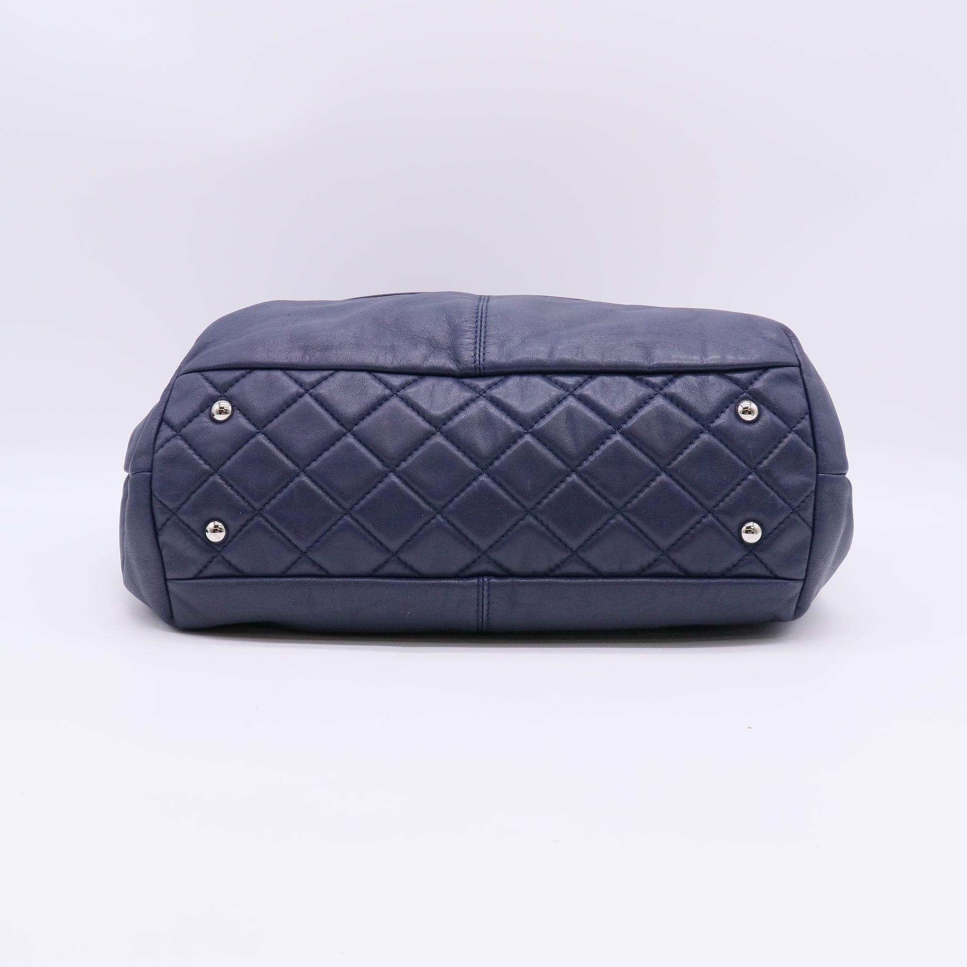 Chanel On The Road Tote B23041