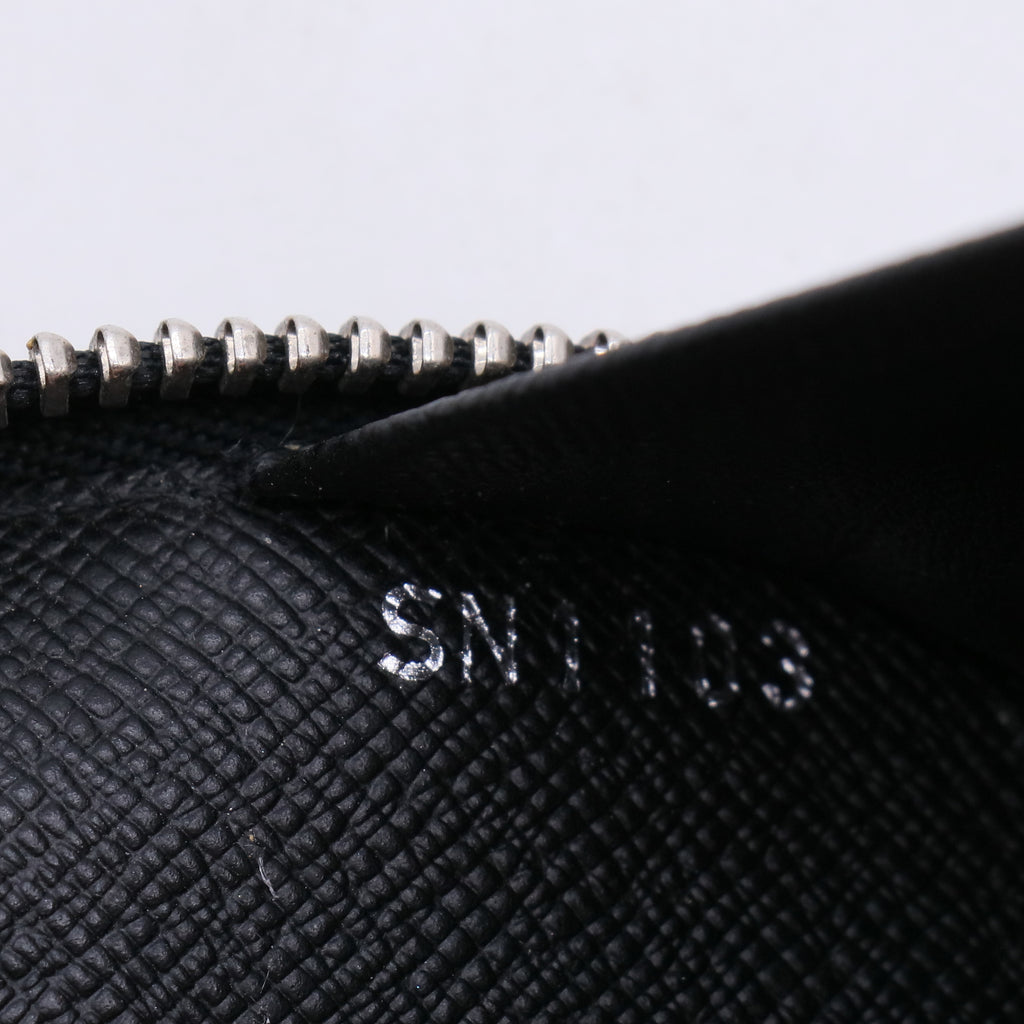 Louis Vuitton Epi Zippy Wallet W21214