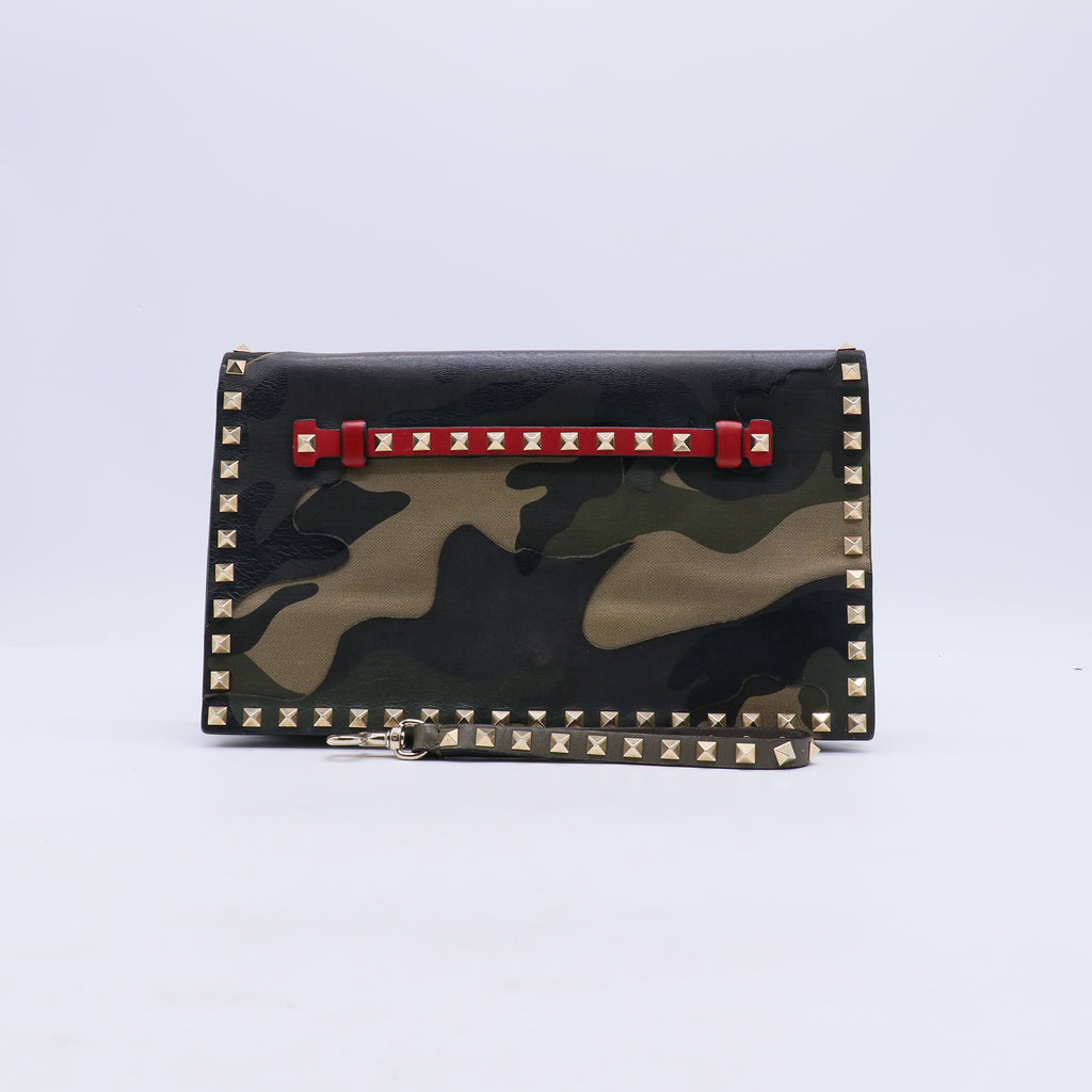 Valentino Garavani Rockstud Camouflage Flap Clutch W21088