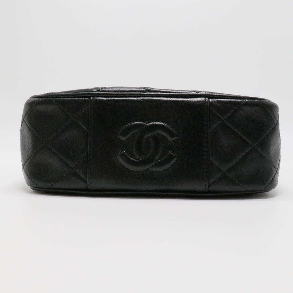 1992 CC diamond-quilted shoulder bag