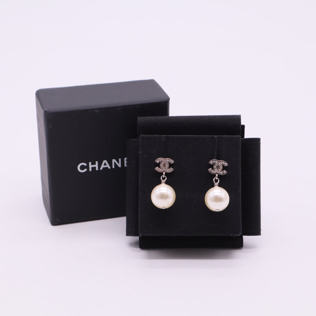 Rhinestone Pearl Drop Earrings twins