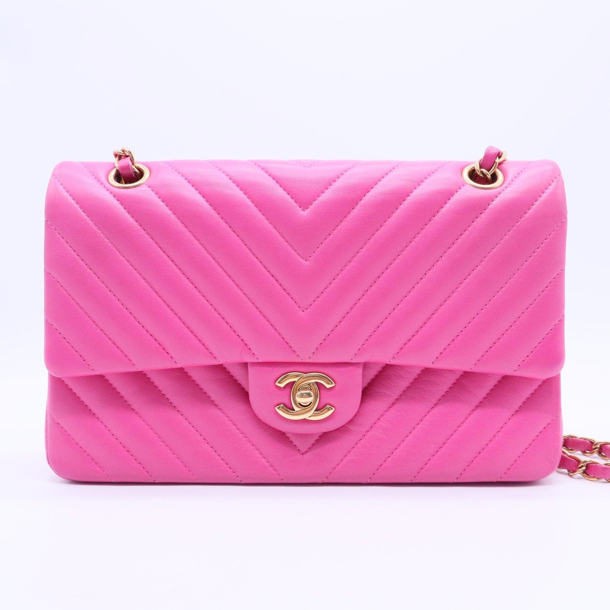 Medium Classic Chevron Lambskin Double Flap shoulder bag B20061
