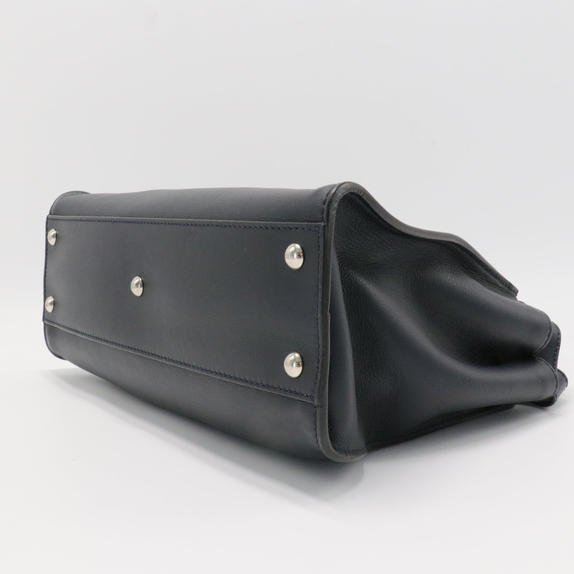 Peekaboo Bag Rigid Leather Regular