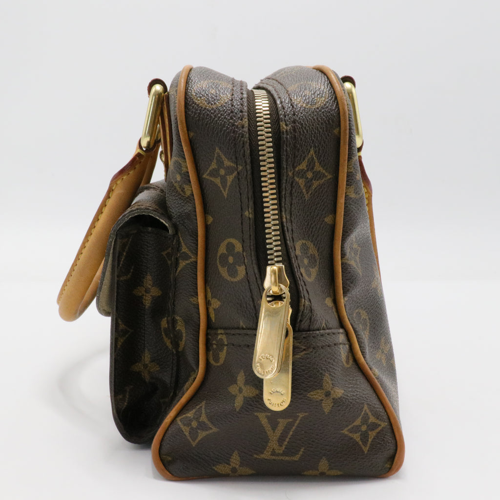 Manhattan Handbag Monogram Canvas PM
