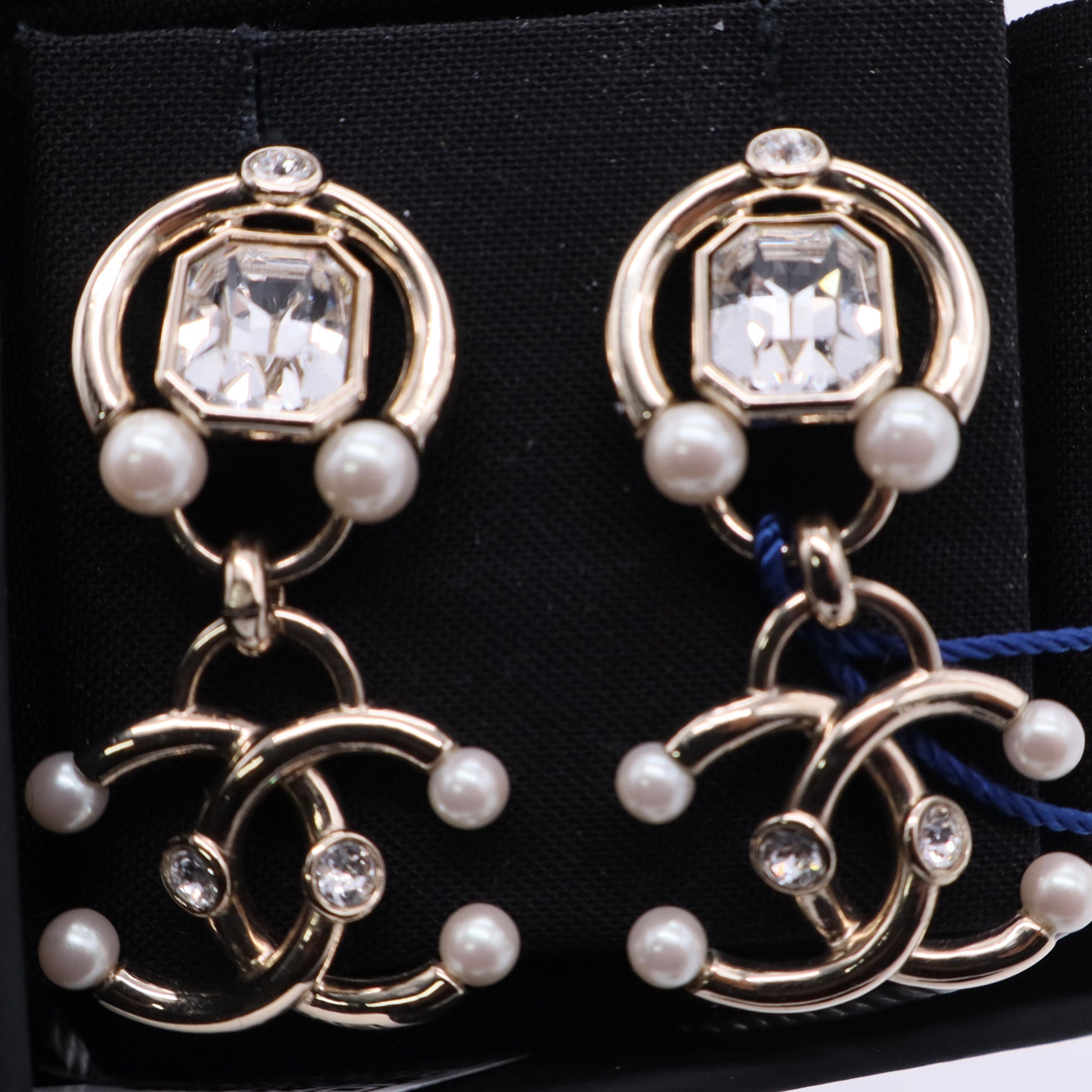 Octagon CC Drop Earring Earrings Metal with Crystals and Faux Pearls Twins LDJ3471