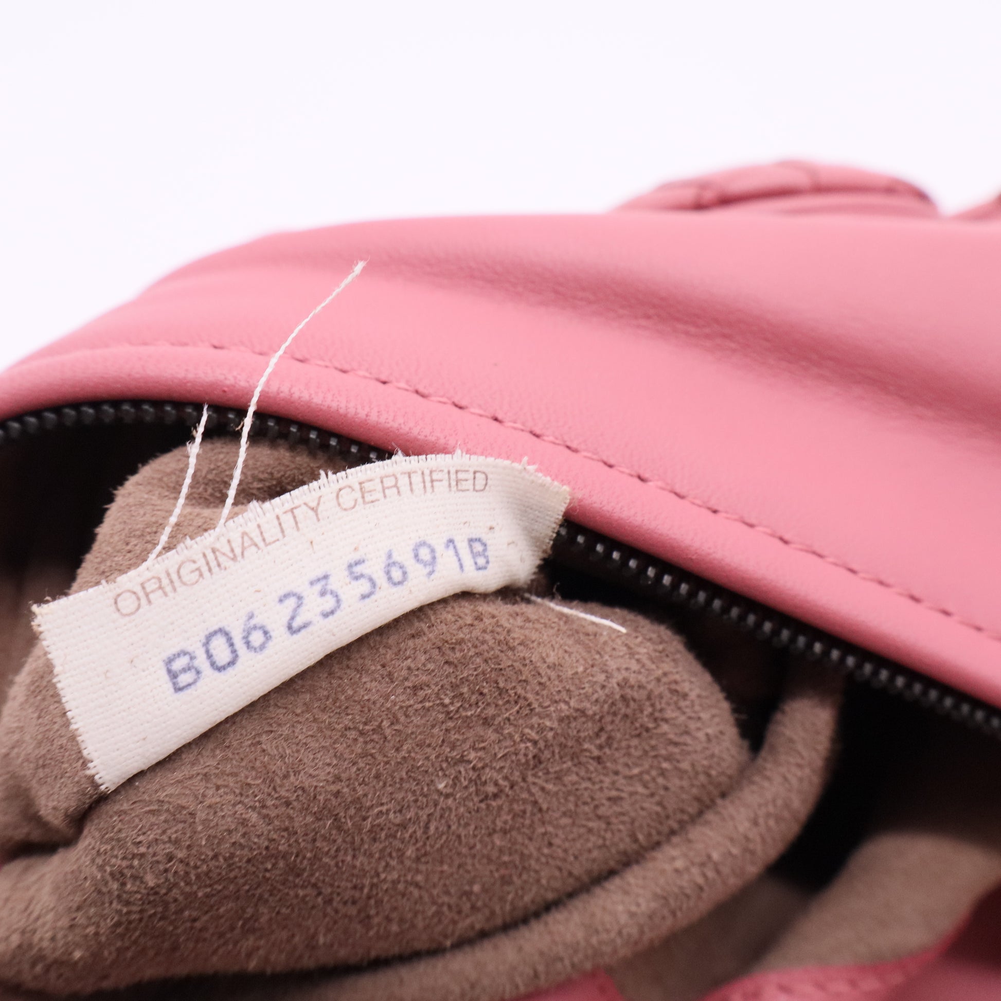 Nappa Intrecciato Turnlock Clutch Flamingo