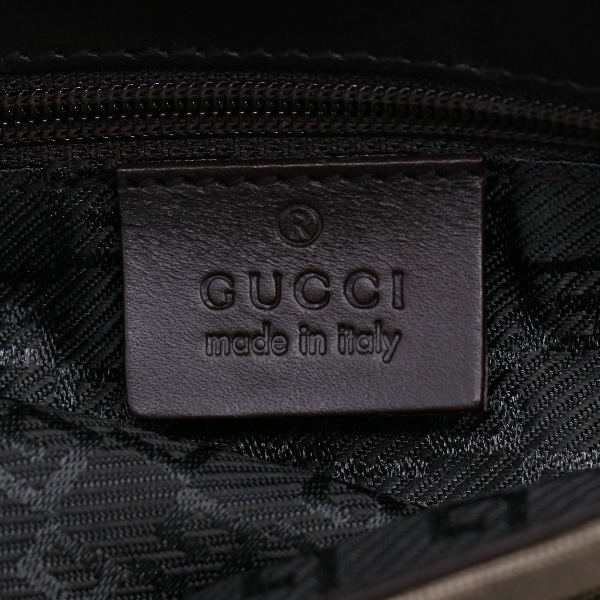 Gucci mini belt bag B21903
