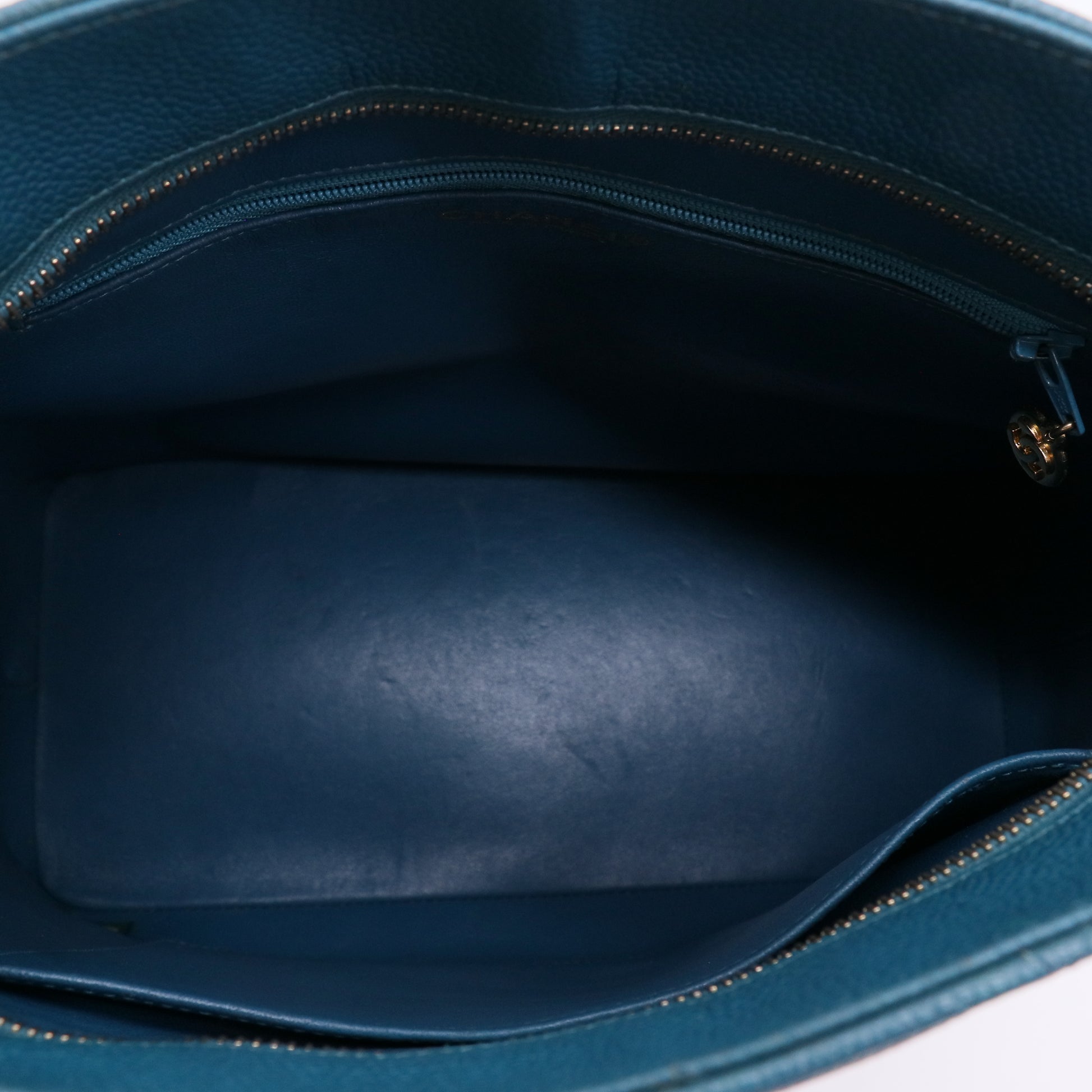 Chanel Medallion Tote Quilted Caviar twins B23137