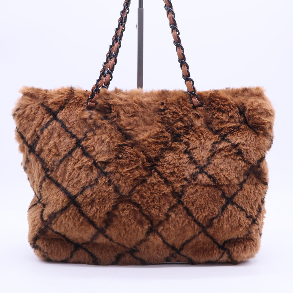 Rabbit Fur Shopping Tote B20142